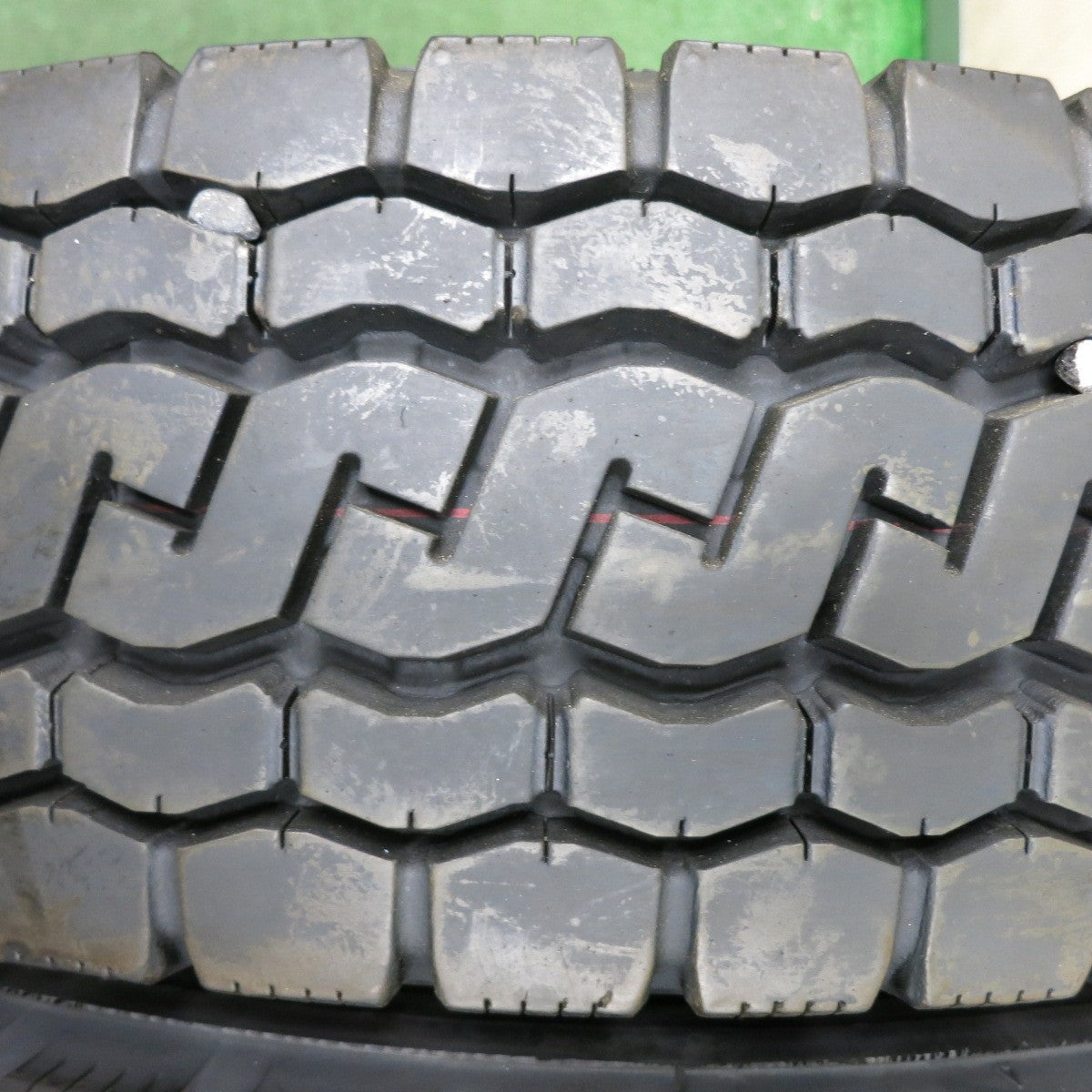 *送料無料* バリ溝！20年！9.5分★トラック タイヤ 195/85R16 114/112N ブリヂストン エコピア M812 ミックス オールシーズン 16インチ★4071312NJスタ