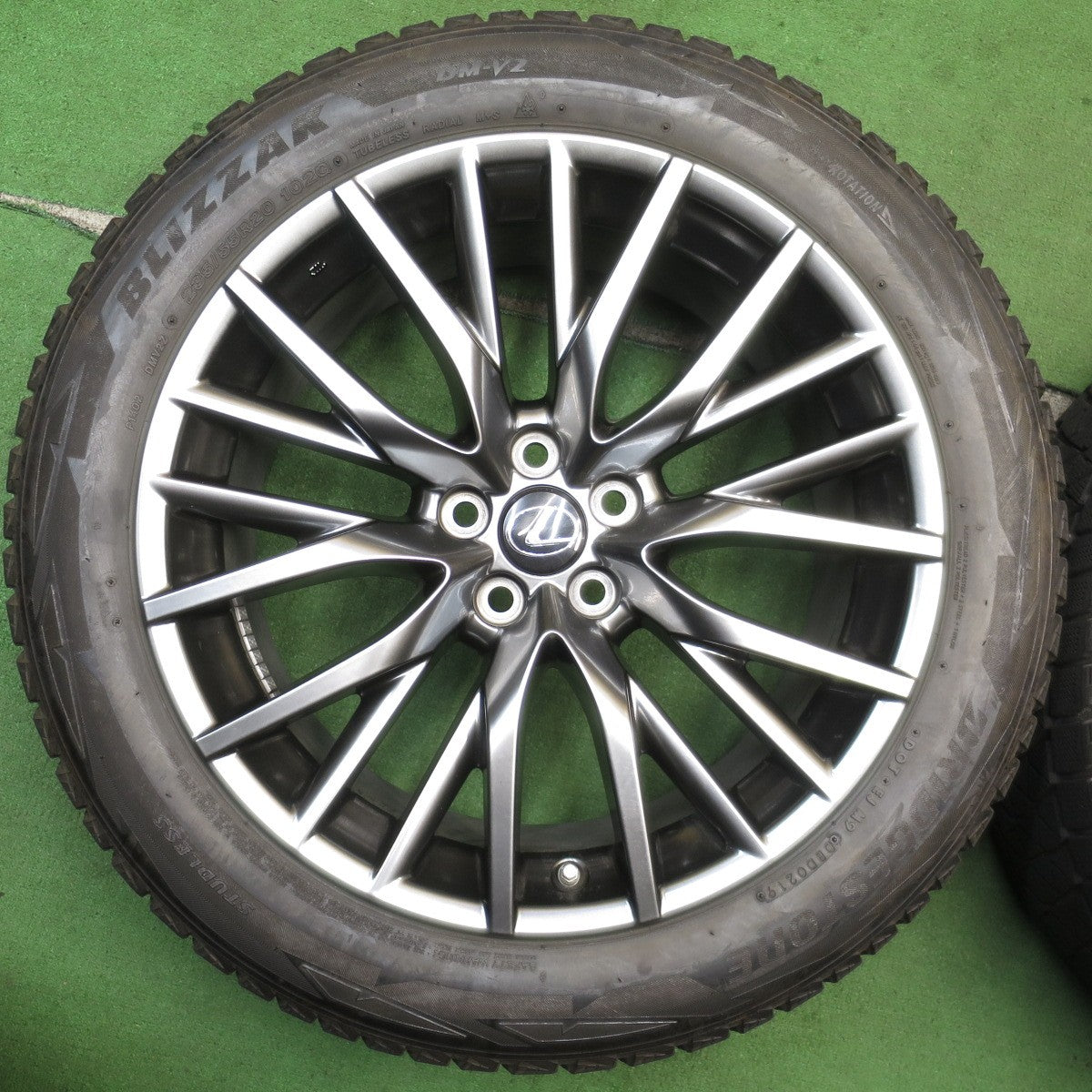 センサー付！キレイ★レクサス RX Fスポーツ 純正 235/55R20 スタッドレス ブリヂストン ブリザック DM-V2 20インチ PCD114.3/5H★5070101NJス