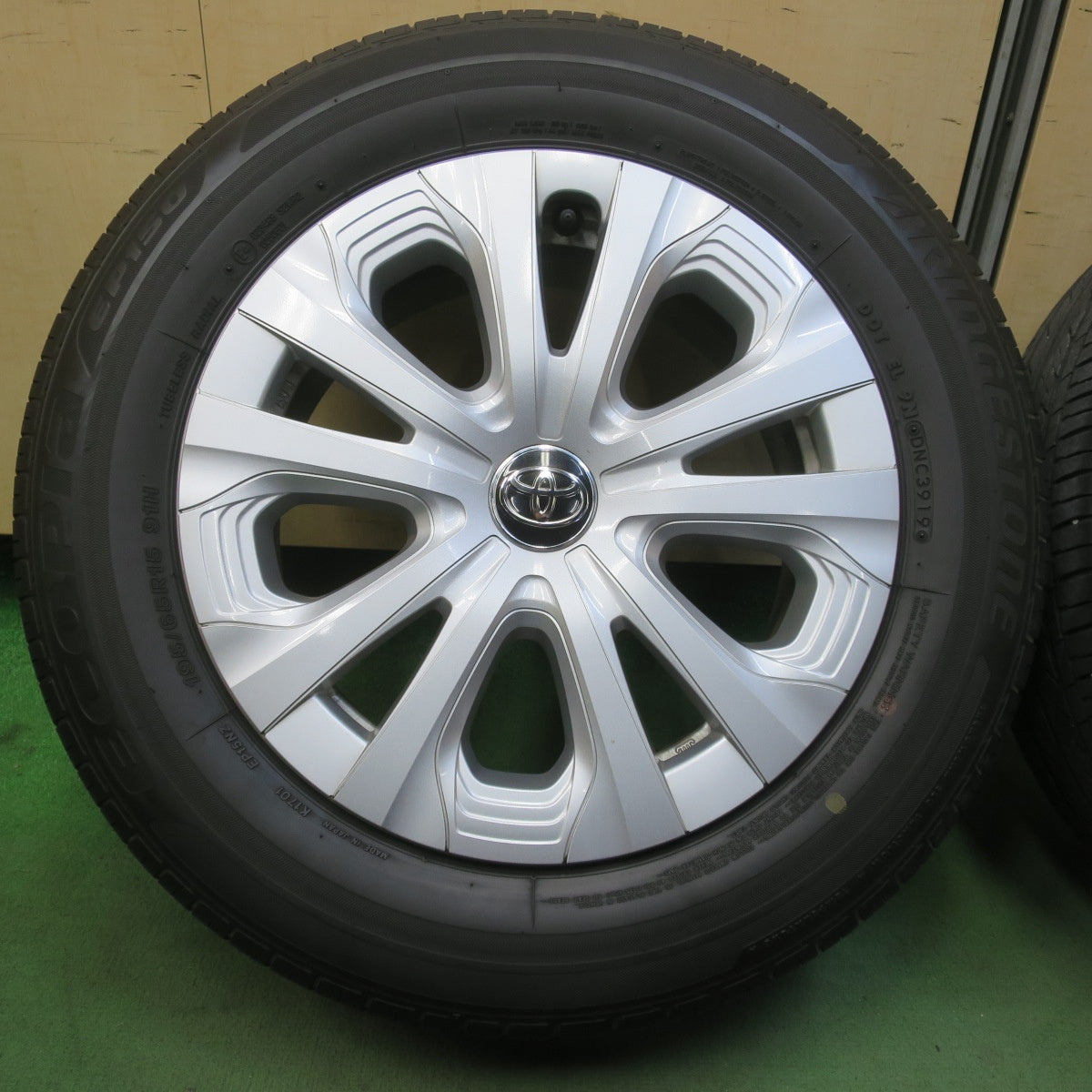 キレイ◎トヨタ 50系 プリウス 純正 195/65R15 ブリヂストン エコピア EP150 15インチ PCD100/5H◎6061510イノ