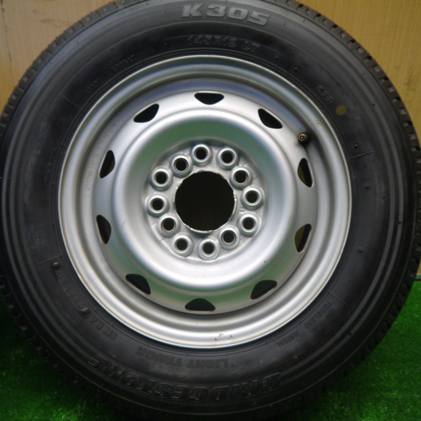 未使用！2本★145R12 LT 6PR ブリヂストン K305 スチール ホイール 12インチ PCD 100 110 114.3/4H マルチ★5100802Hノ