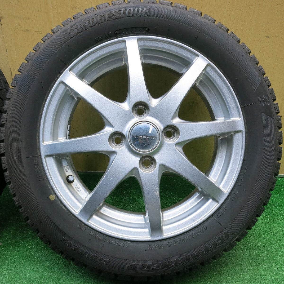 バリ溝！キレイ！9.5分★スタッドレス 155/65R14 ブリヂストン アイスパートナー2 LAPORTA ラポルタ 14インチ PCD100/4H★5120404HAス