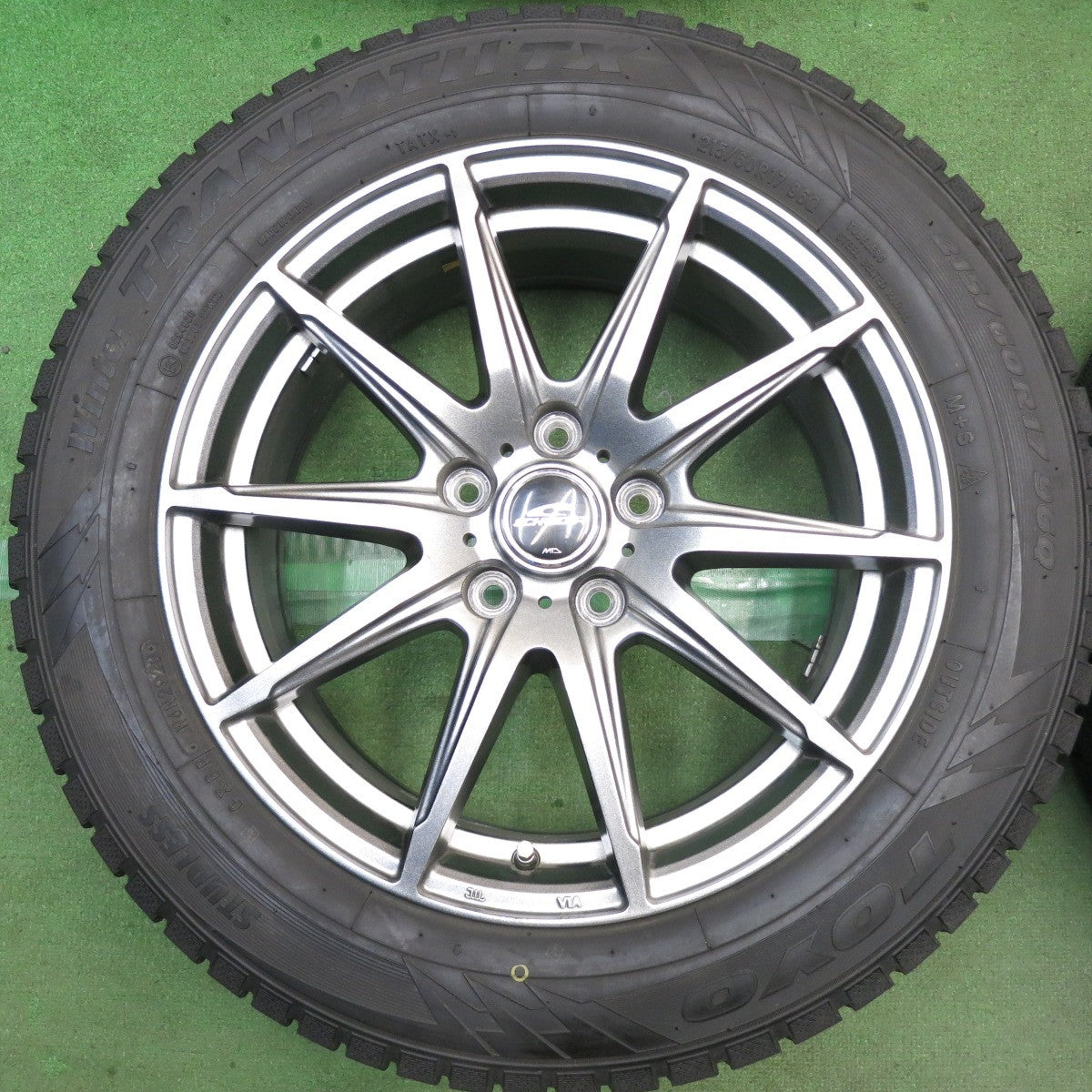 バリ溝！23年！9.5分◎スタッドレス 215/60R17 トーヨー ウインター トランパス TX SCHNEIDER MiD シュナイダー 17インチ PCD114.3/5H◎6100801HAス