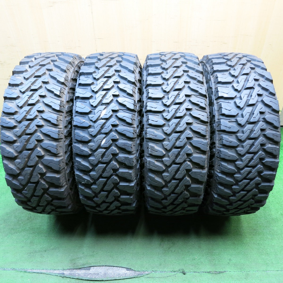 バリ溝！9分★トヨタ FJクルーザー 純正 スチール 265/70R17 121/118Q 10PR ヨコハマ ジオランダー M/T G003 17インチ PCD139.7/6H★5053110HAノ