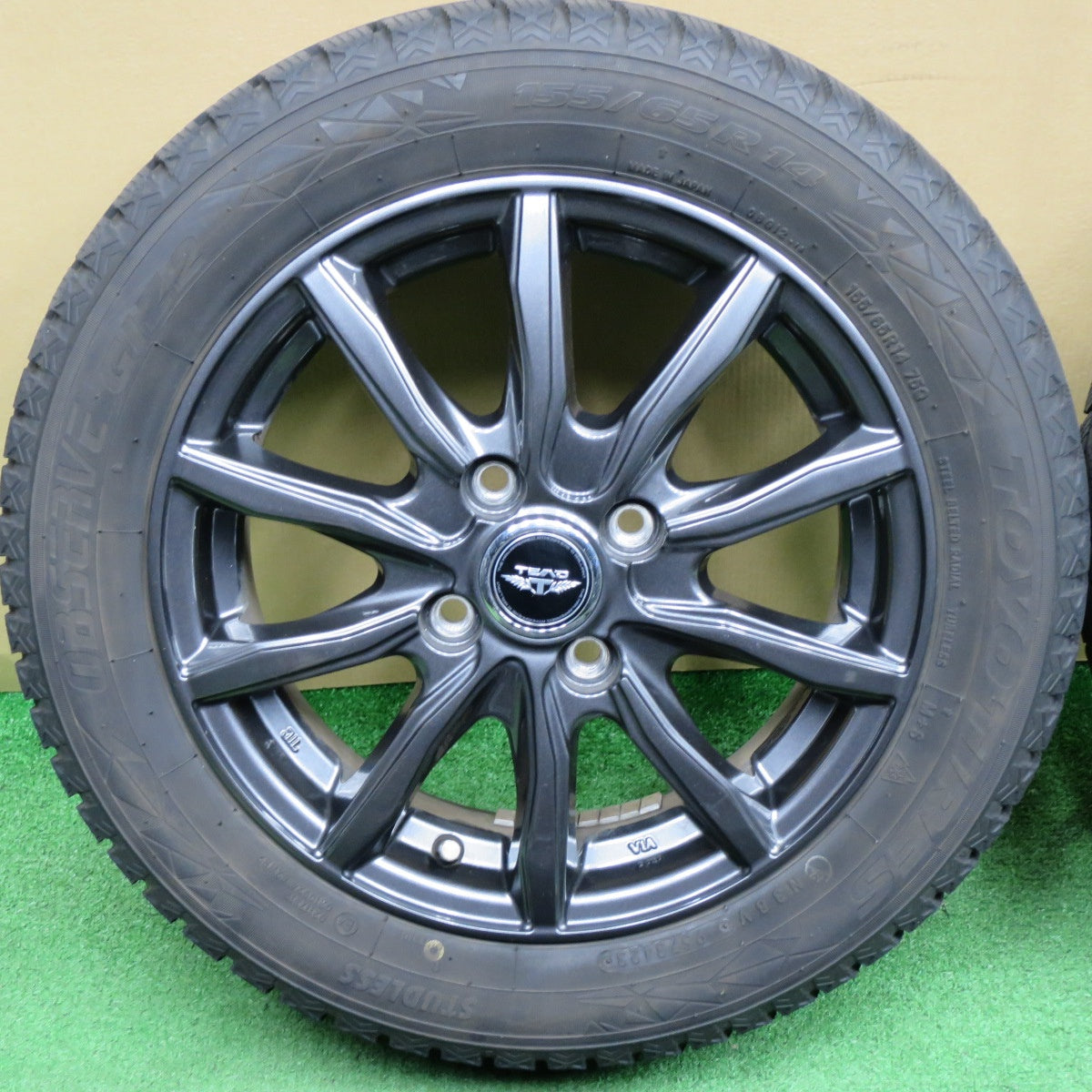 バリ溝！23年！キレイ！9分★スタッドレス 155/65R14 トーヨー オブザーブ GIZ2 TEAD テッド 14インチ PCD100/4H★6032601NKス