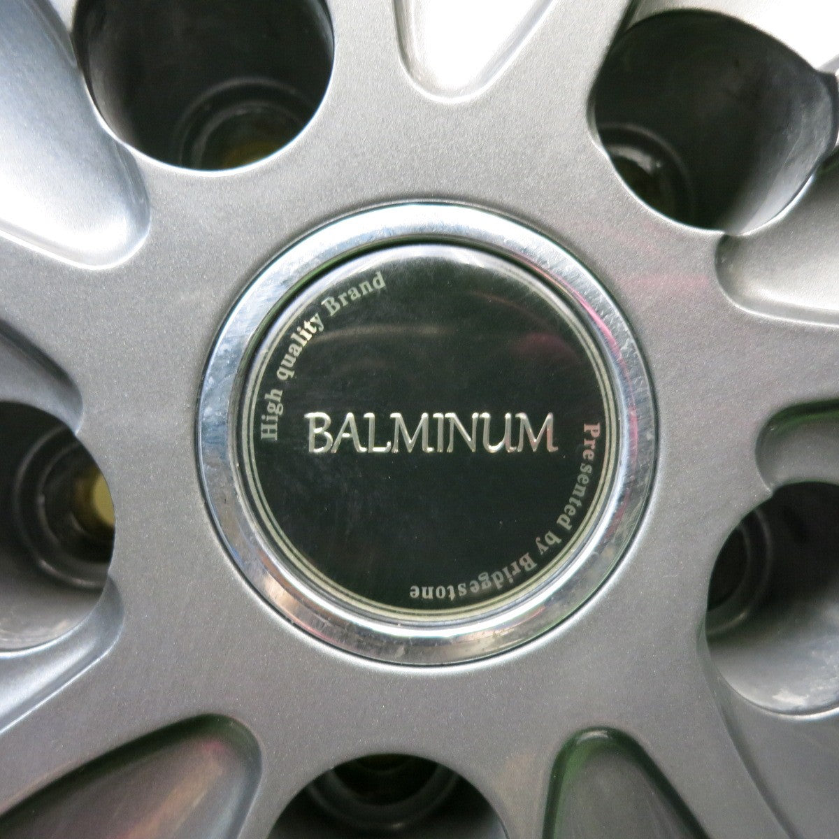 バリ溝！22年！キレイ！9.5分★スタッドレス 225/65R17 ブリヂストン ブリザック DM-V3 BALMINUM バルミナ 17インチ PCD114.3/5H★5081001HAス