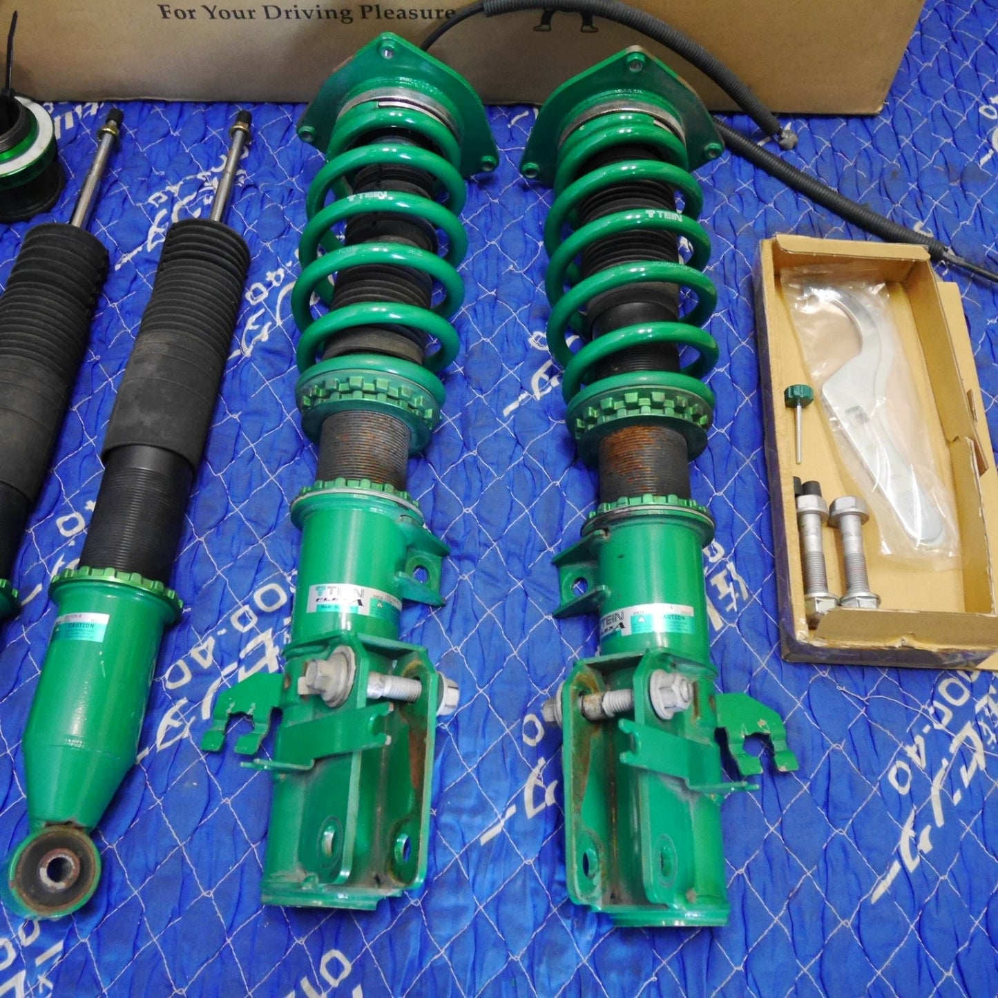 [送料無料] ☆日産 セレナ C25 C26 C27 TEIN 車高調 サスペンション VDK28-11Y46-L VDK28-11Y46-R VDK29-11931 テイン 現状品☆