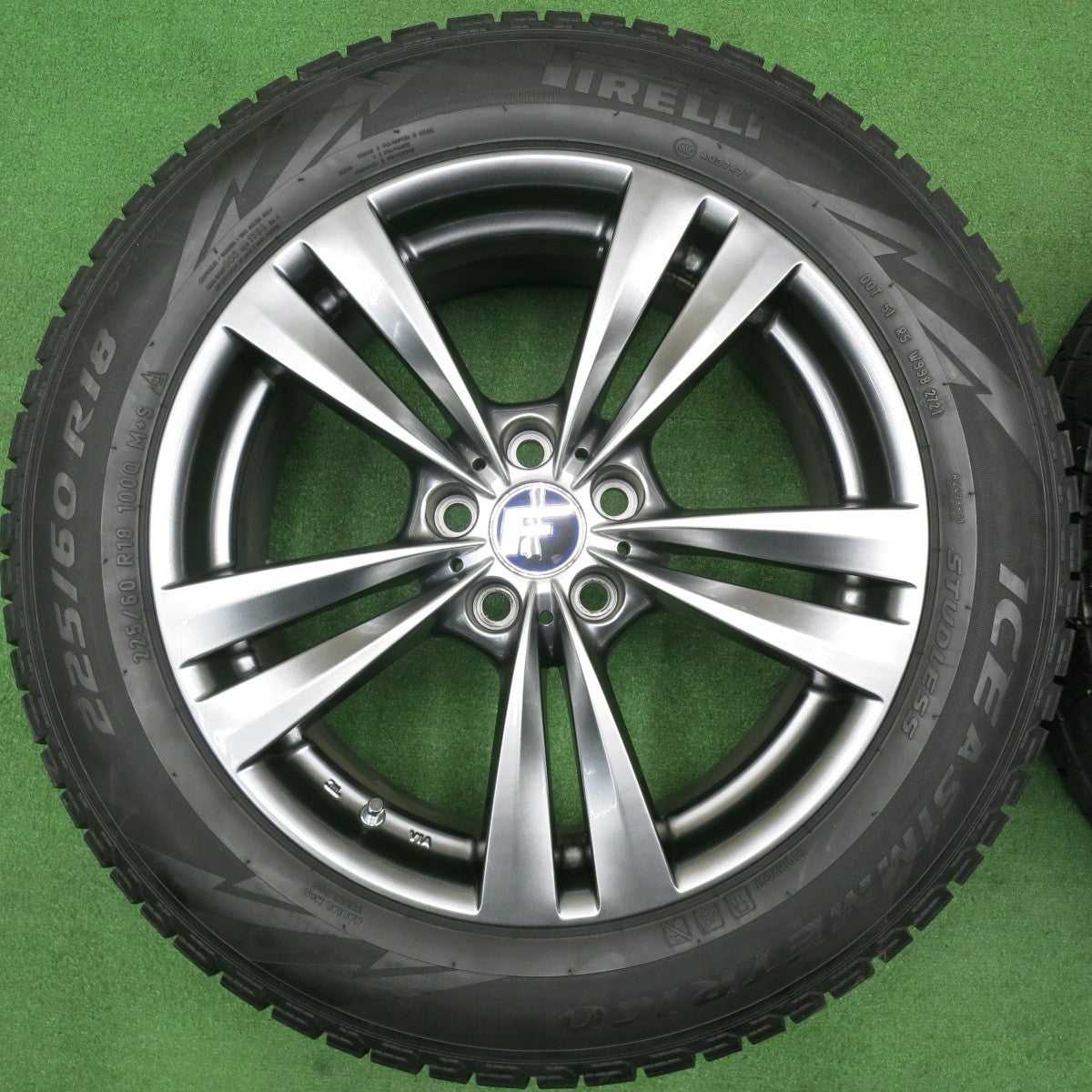 [送料無料] キレイ！21年★レアマイスター L-Fラウンジ 225/60R18 スタッドレス ピレリ アイスアシンメトリコ LEHRMEISTER PCD114.3/5H★4112207NJス