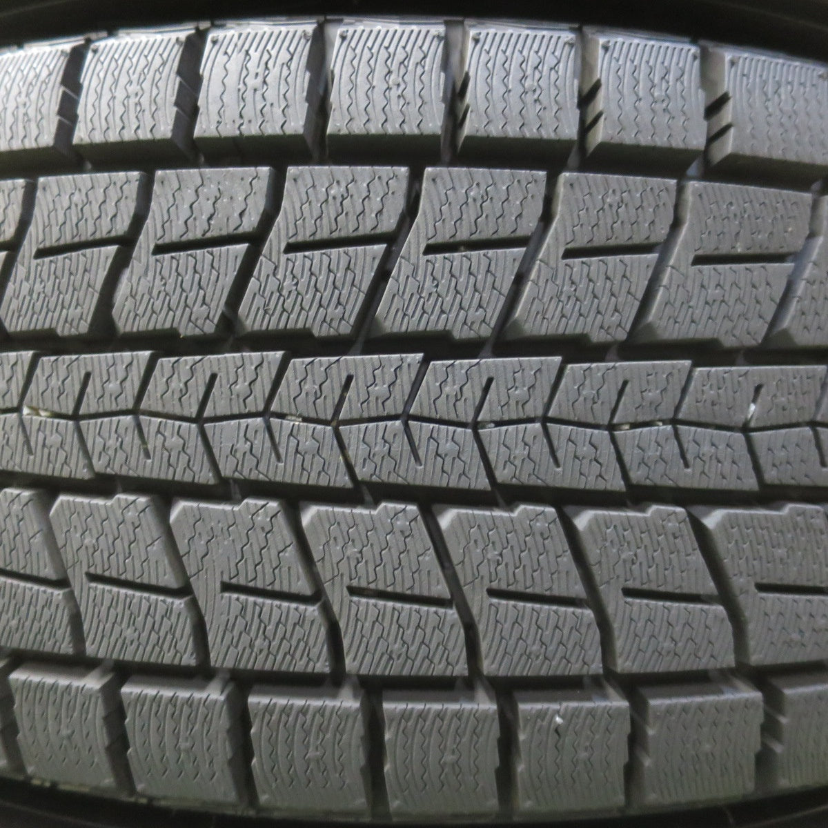 バリ溝！25年！キレイ！ほぼ10分◎スバル GUE クロストレック 純正 225/55R18 スタッドレス ダンロップ ウインターマックス SJ8 SJ8+ 18インチ PCD114.3/5H◎6090407イス