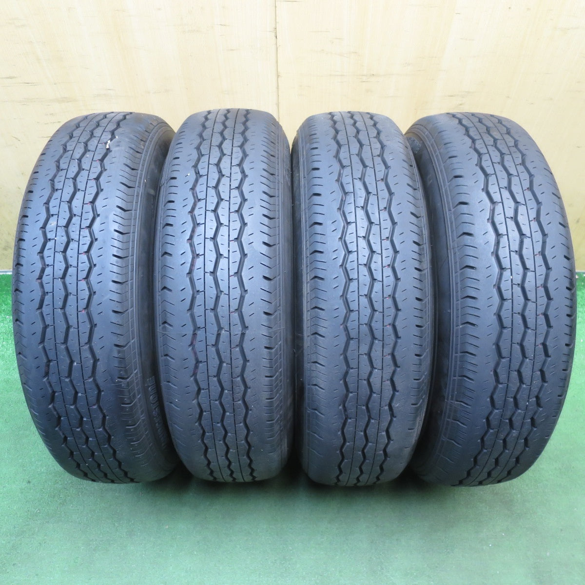 新車外し！26年◎トヨタ ハイエース 純正 スチール 195/80R15 107/105S ブリヂストン エコピア RD613 15インチ PCD139.7/6H◎6091914NJノ