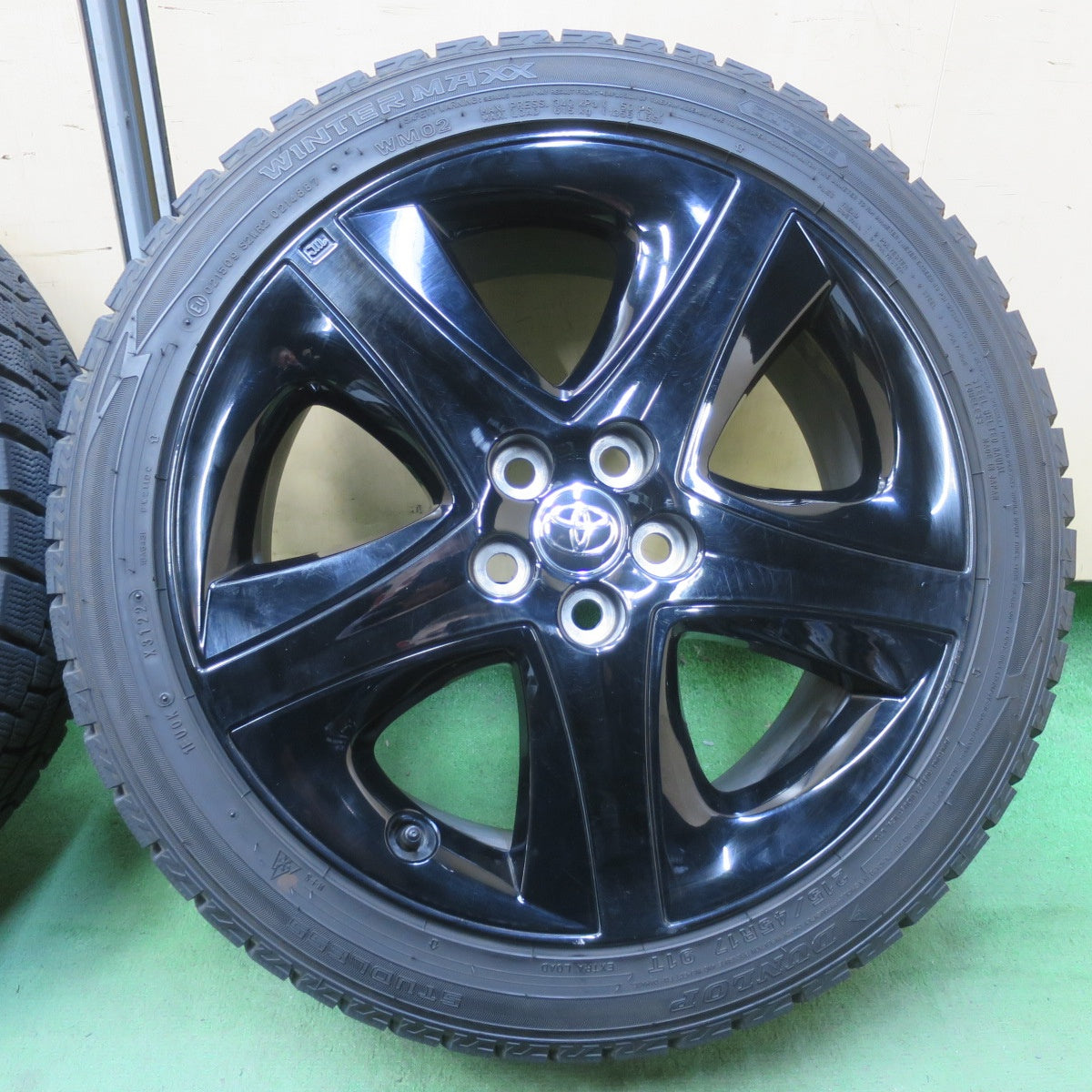 バリ溝！22年！9分★トヨタ 50系 プリウス ツーリング 純正 215/45R17 スタッドレス ダンロップ ウインターマックス WM02 17インチ PCD100/5H★6033109イス