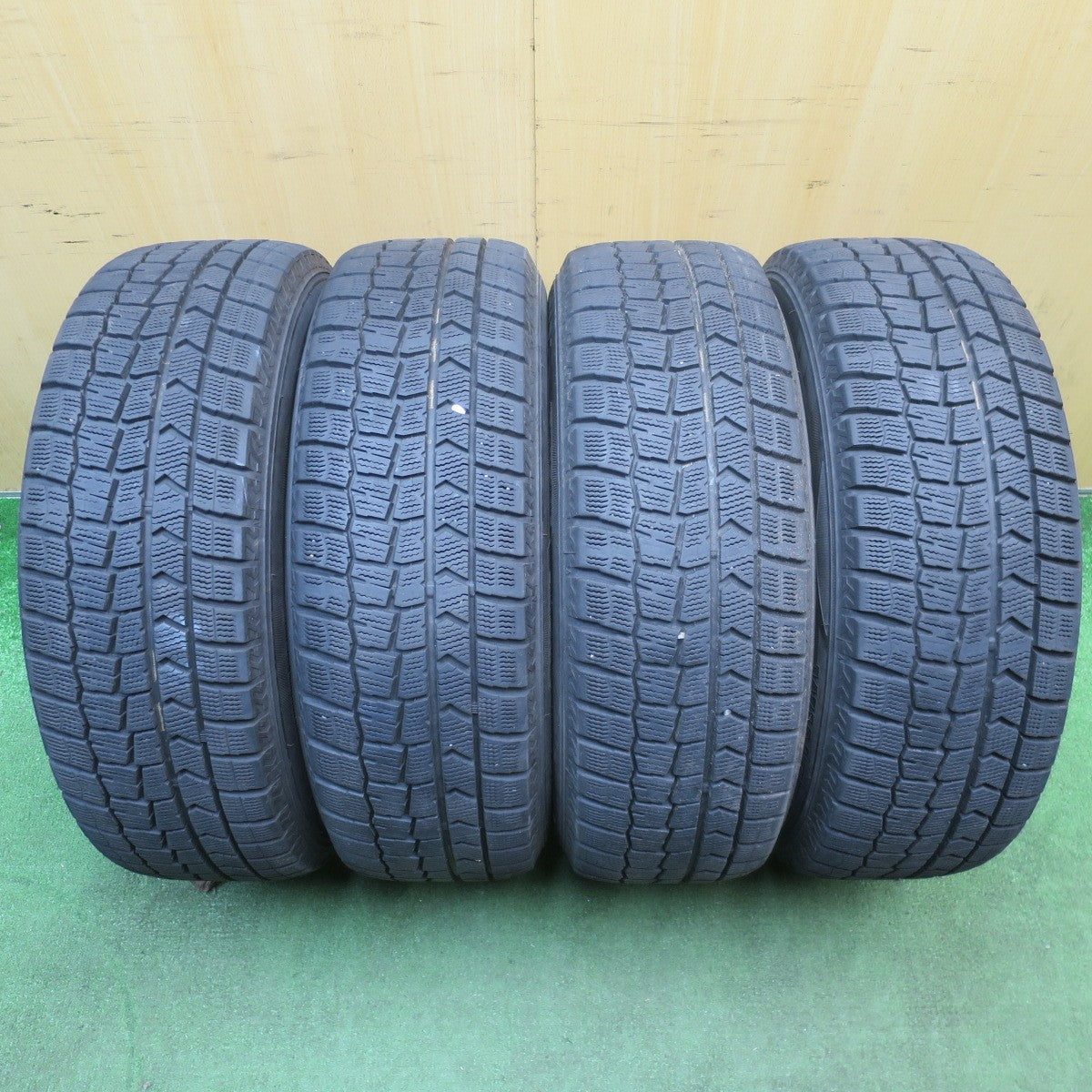 バリ溝！キレイ！9分★スタッドレス 195/65R15 ダンロップ ウインターマックス WM02 TEAD テッド 15インチ PCD114.3/5H★6050809NJス