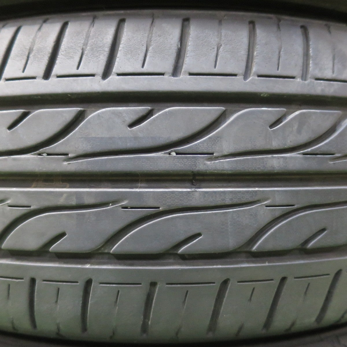 4本価格！22年★175/70R14 ダンロップ EC202 タイヤ 14インチ アクア ヤリス ヴィッツ フィット 等★5102508イノタ