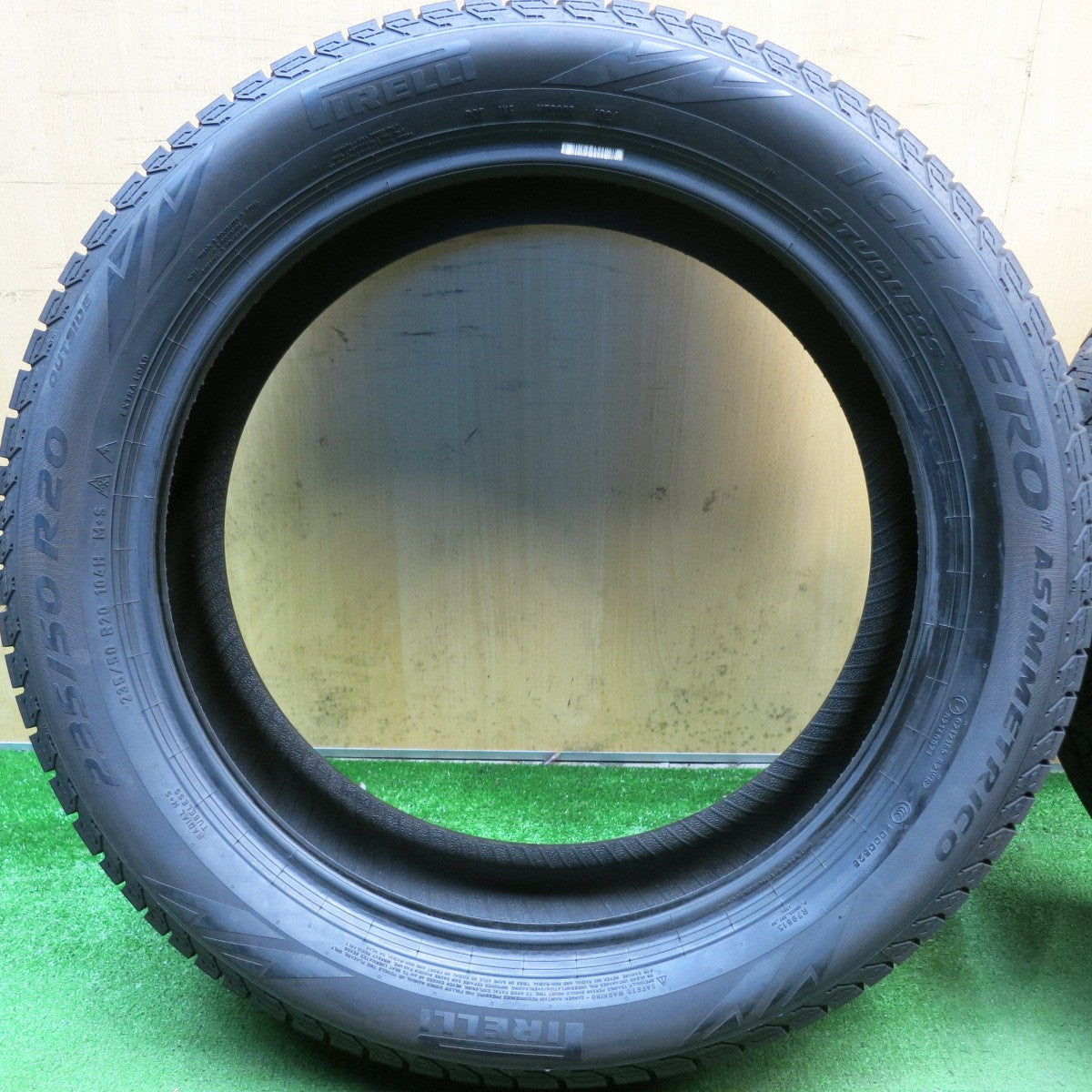 未使用！24年◎スタッドレス 235/50R20 ピレリ アイスゼロ アシンメトリコ タイヤ 20インチ CX-60 CX-80 レクサス NX 等◎6101001HAスタ