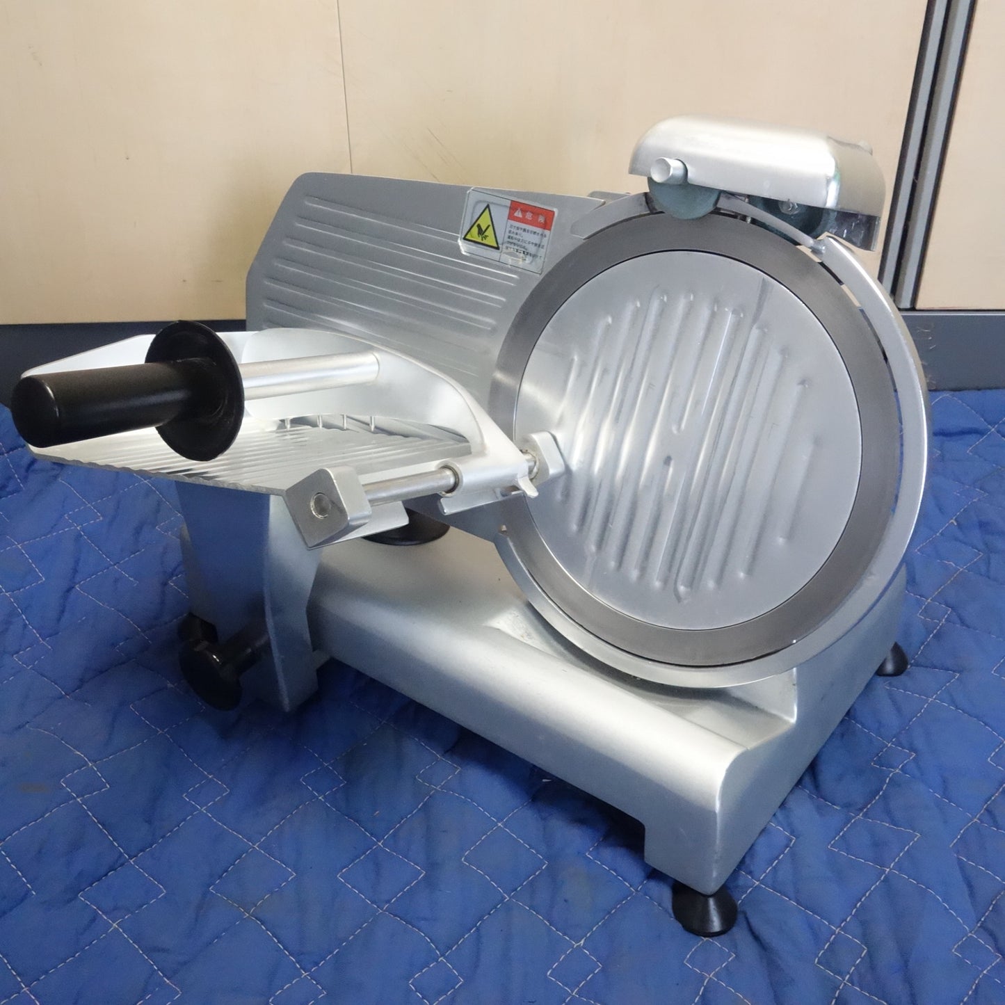 [送料無料] ☆テンポス 業務用 ミート スライサー 回転刃 25cm 100V TBMS-250 肉 カッター 厨房☆