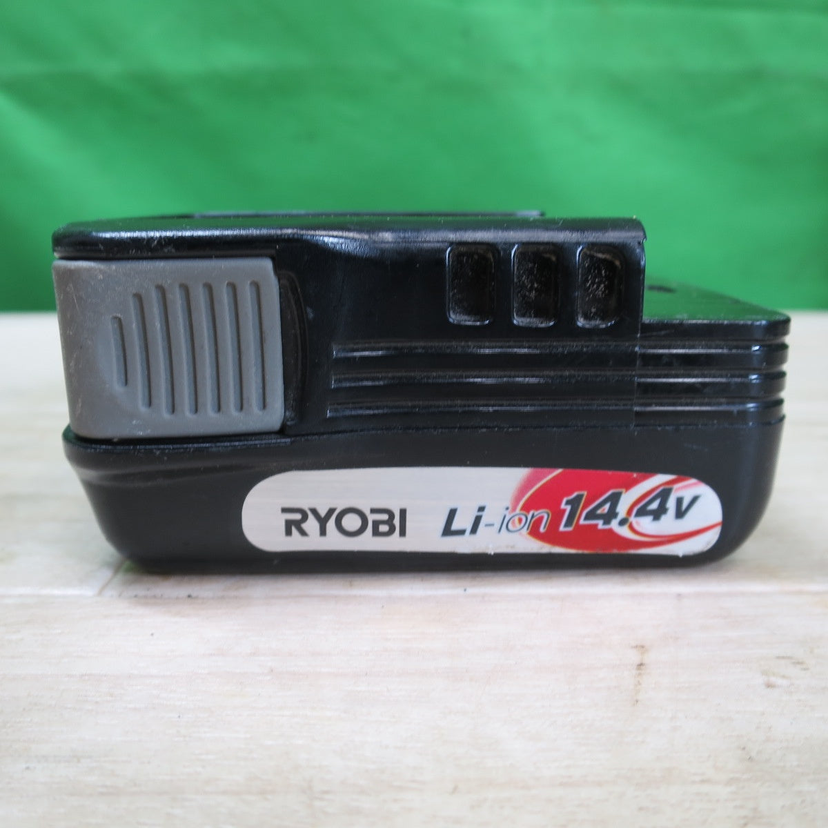 バッテリー2個☆RYOBI リョービ 充電式 インパクトドライバ BID-1415 電動 工具 コードレス 14.4V 充電器 BC-1402L☆