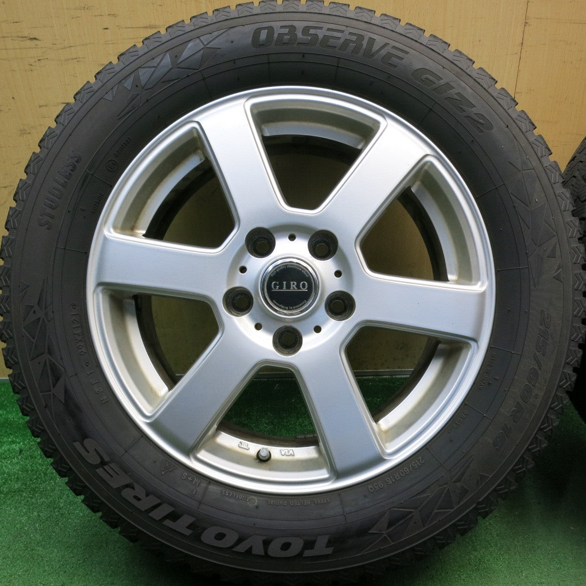 超バリ溝！9.5分以上◎スタッドレス 215/60R16 トーヨー オブザーブ GIZ2 GIRO 社外 アルミ 16インチ PCD114.3/5H◎6070511HAス