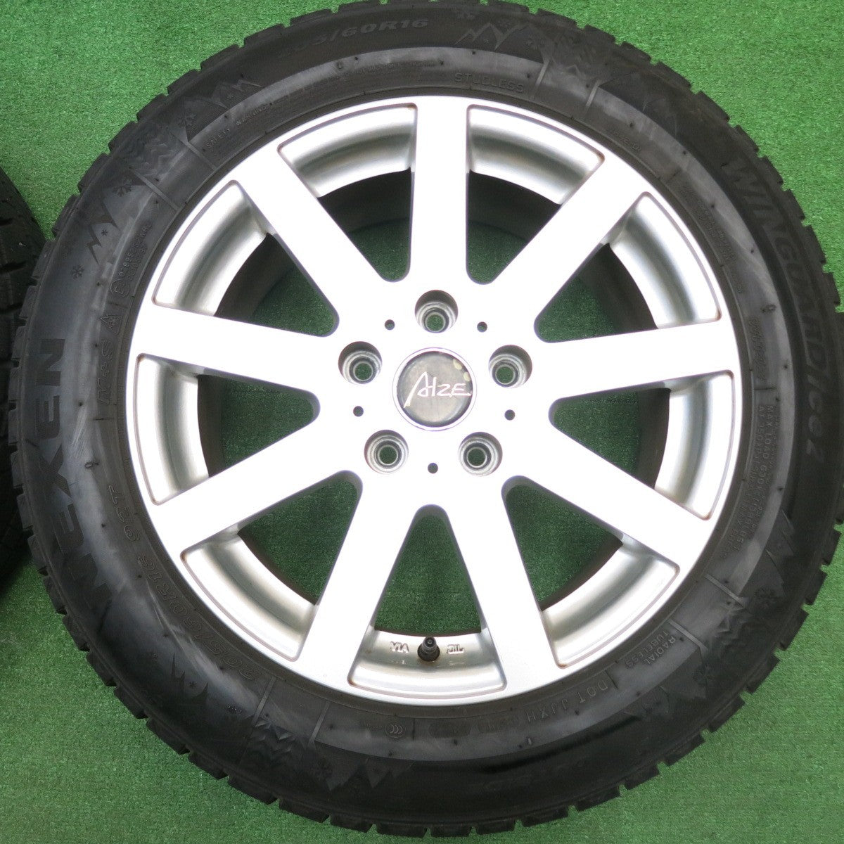 バリ溝！23年！ほぼ10分★スタッドレス 205/60R16 ネクセン ウィンガード ice2 AIZE 社外 アルミ 16インチ PCD114.3/5H★5111306HAス