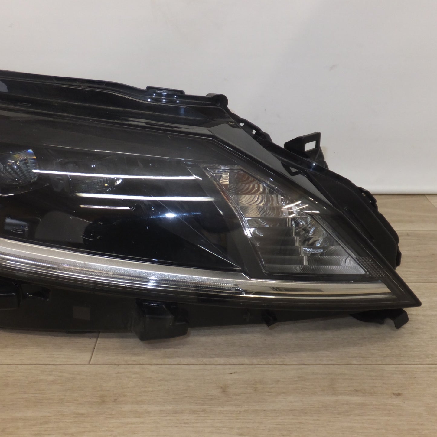 [送料無料] 現状品★日産 NISSAN 純正 ノート E13 ヘッドライト ICHIKOH 1993 右★