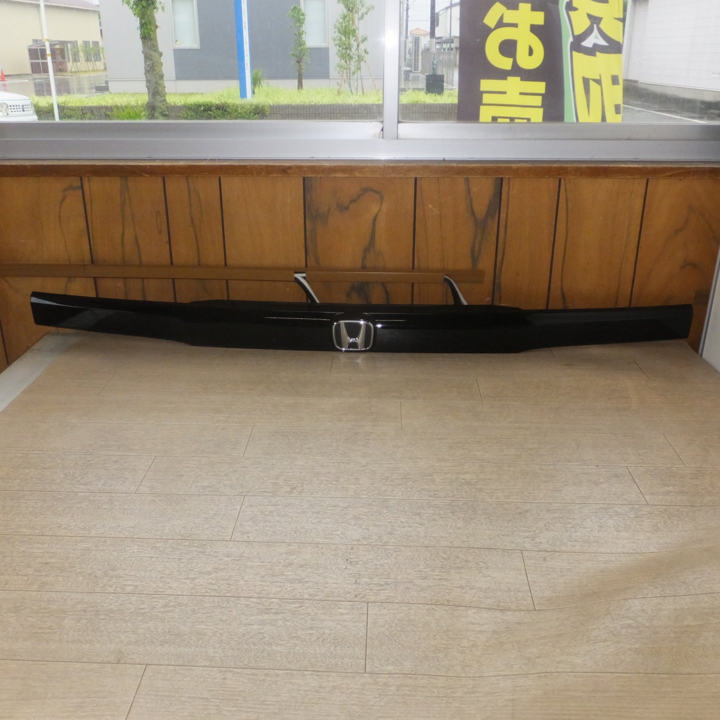 [送料無料] 岐阜発 美品 新車外し★ホンダ HONDA 純正 N-BOX スラッシュ JF1 リアガーニッシュ T6R 74890-TDE-N01★