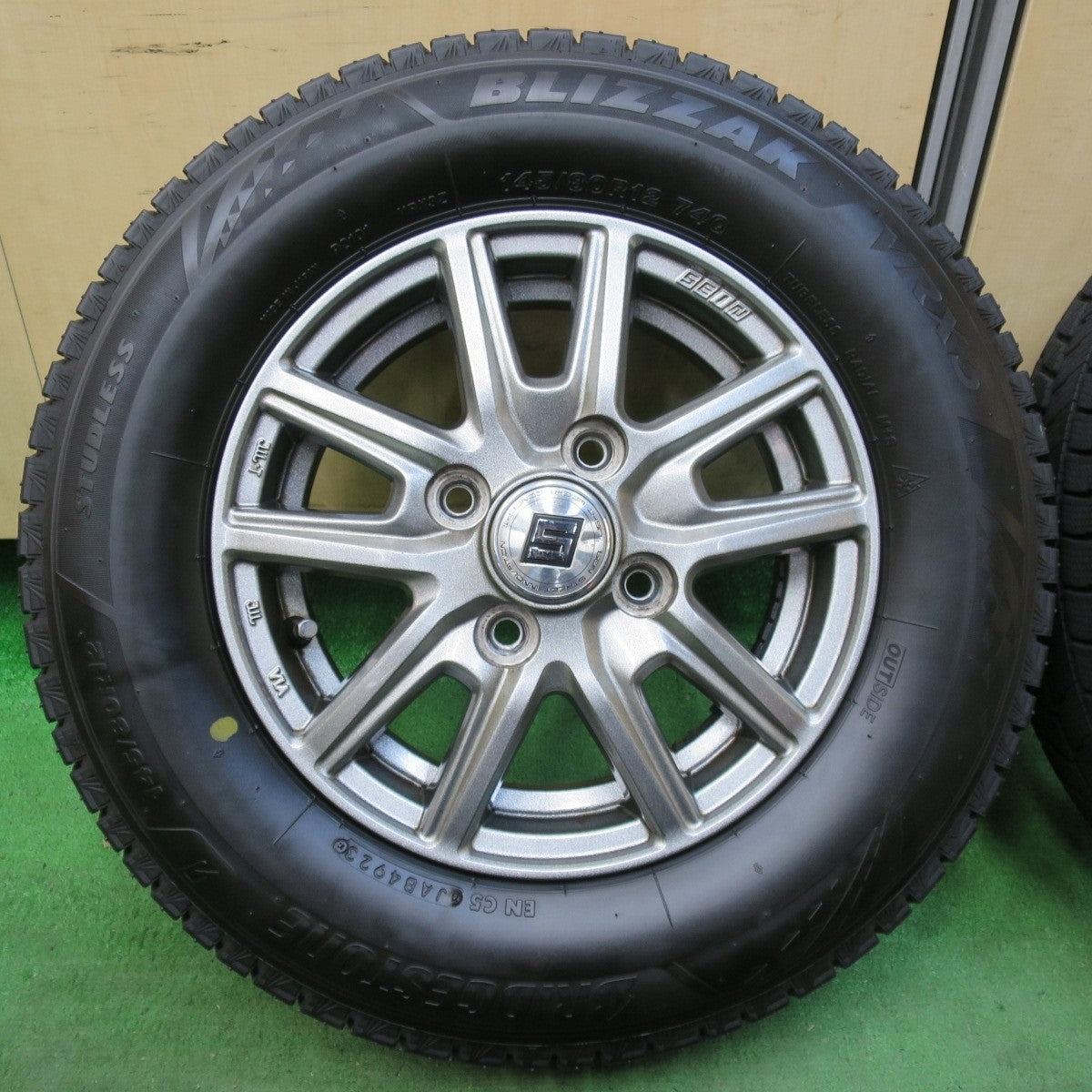 バリ溝！23年！ほぼ10分★スタッドレス 145/80R12 ブリヂストン ブリザック VRX3 SEIN ザイン 12インチ PCD100/4H★5013111イス