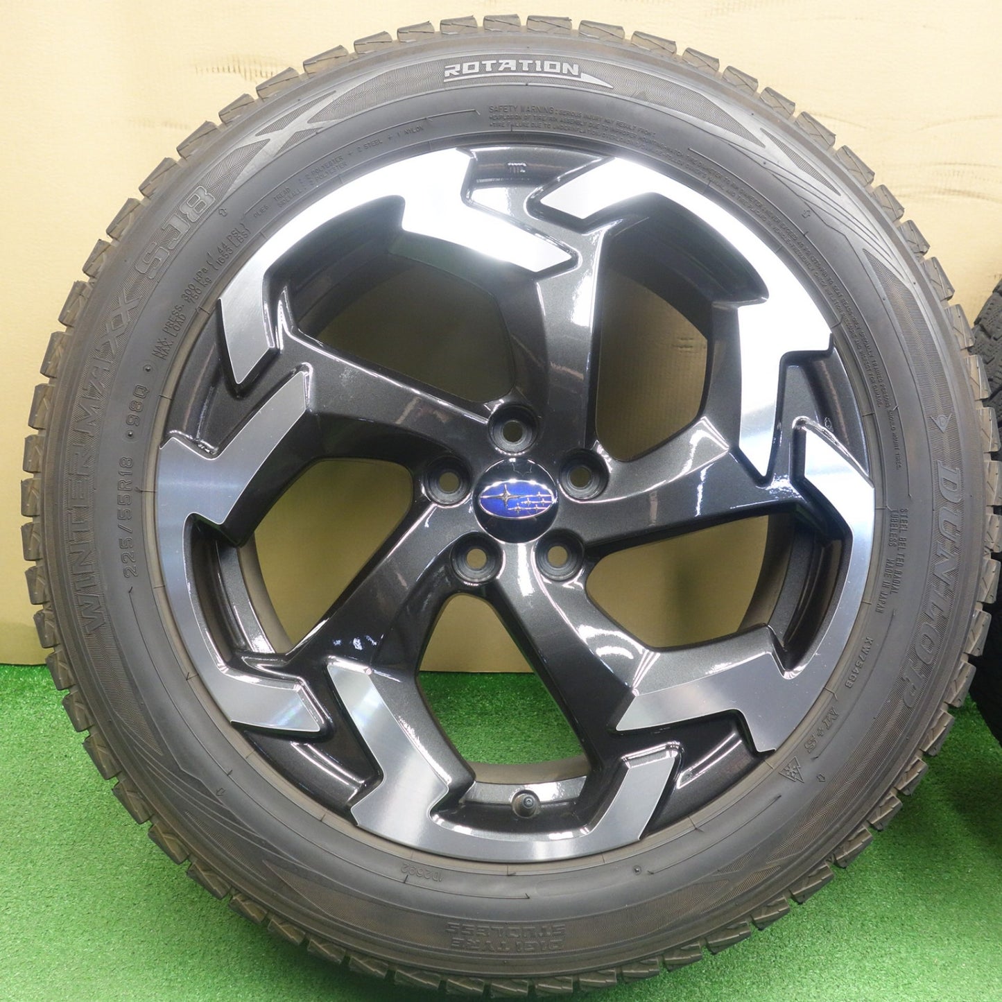 バリ溝！キレイ！9.5分★スバル XV アドバンス 純正 225/55R18 スタッドレス ダンロップ ウインターマックス SJ8 18インチ PCD100/5H★6040604KTス