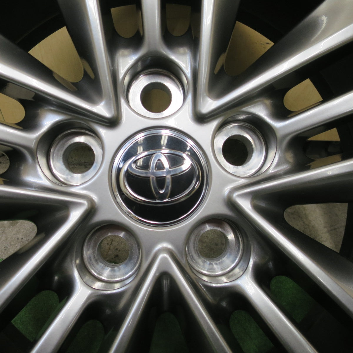 キレイ◎トヨタ 40系 アルファード Zグレード 純正 ホイール 18インチ 18×7J PCD120/5H◎6090101NGホ