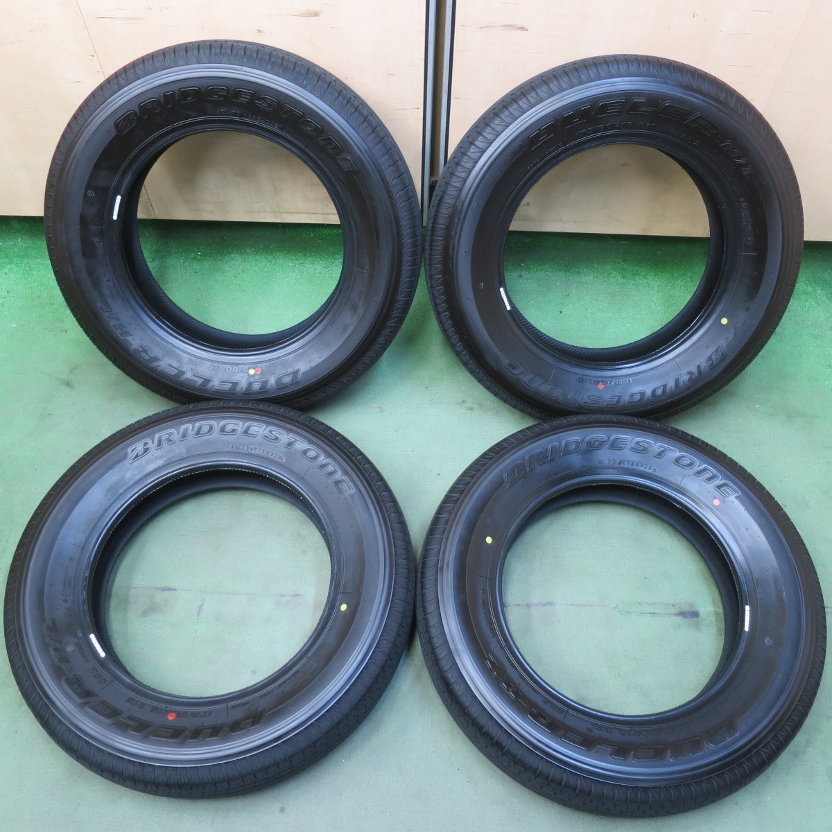 新車外し！25年◎ジムニー 等 175/80R16 ブリヂストン デューラー H/L 852 DUELER タイヤ 16インチ◎6083119イノタ