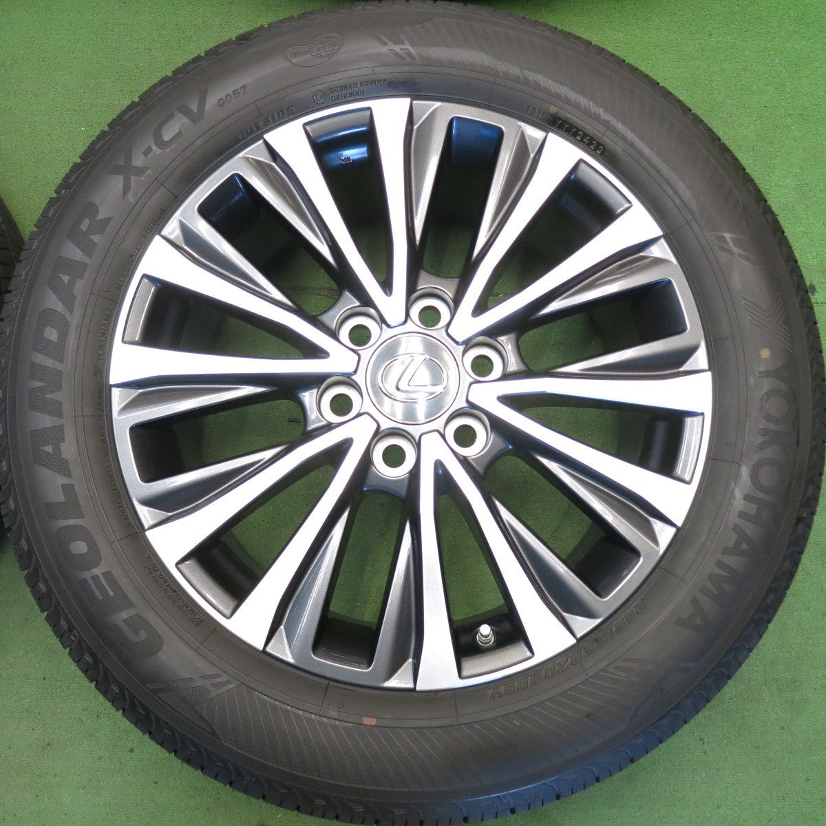 新車外し！22年◎レクサス LX 600 純正 265/55R20 ヨコハマ ジオランダー X-CV G057 20インチ PCD139.7/6H◎6071901HAノ