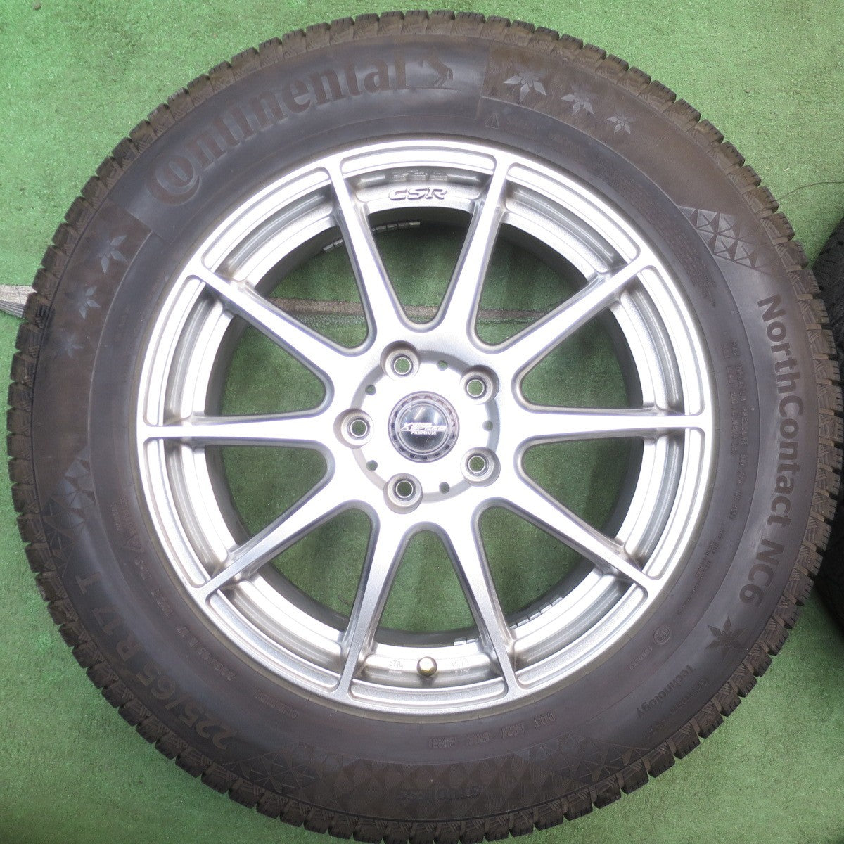 バリ溝！23年！キレイ！9.5分★スタッドレス 225/65R17 コンチネンタル ノースコンタクト NC6 X CROSS SPEED PREMIUM クロススピード プレミアム 17インチ PCD114.3/5H★6051909NJス