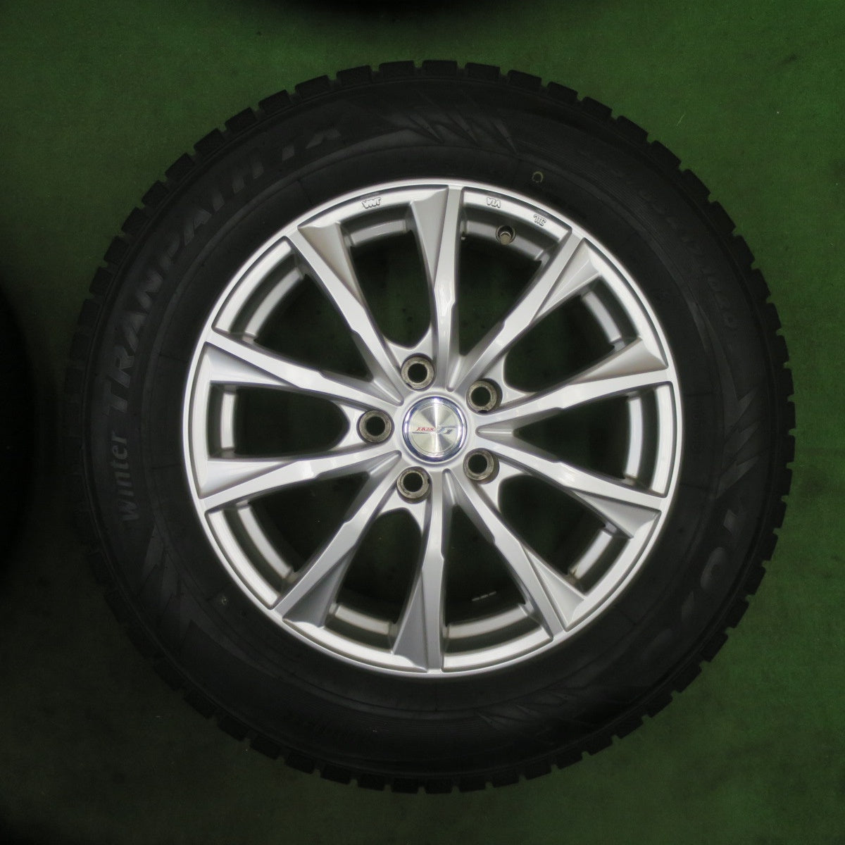 バリ溝！キレイ！9.5分★スタッドレス 225/65R17 トーヨー ウインター トランパス TX JOKER ジョーカー 17インチ PCD114.3/5H★6022110TTス