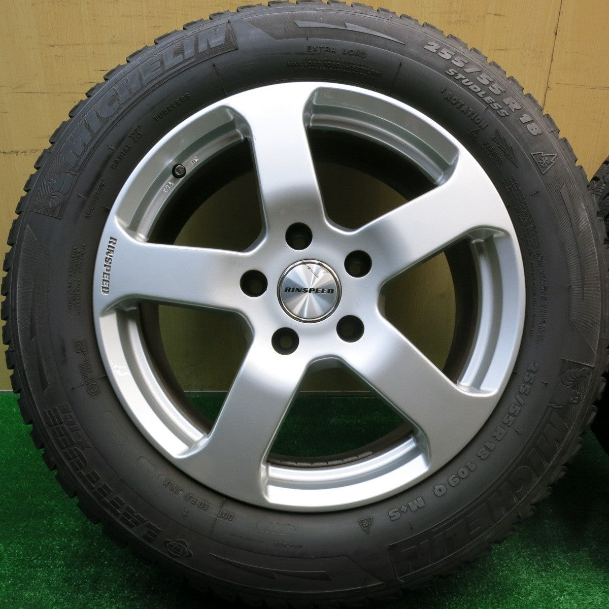 バリ溝！9.5分★ワーゲン トゥアレグ 等 RINSPEED C5/ES 255/55R18 スタッドレス ミシュラン LATITUDE X-ICE 18インチ リンスピード PCD130/5H★5100905HAス