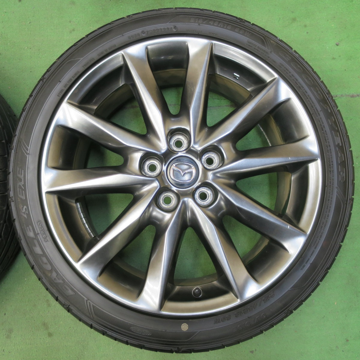バリ溝！24年！キレイ！9.5分以上★マツダ アクセラ 純正 215/45R18 グッドイヤー イーグル LS EXE 18インチ PCD114.3/5H★5070307イノ