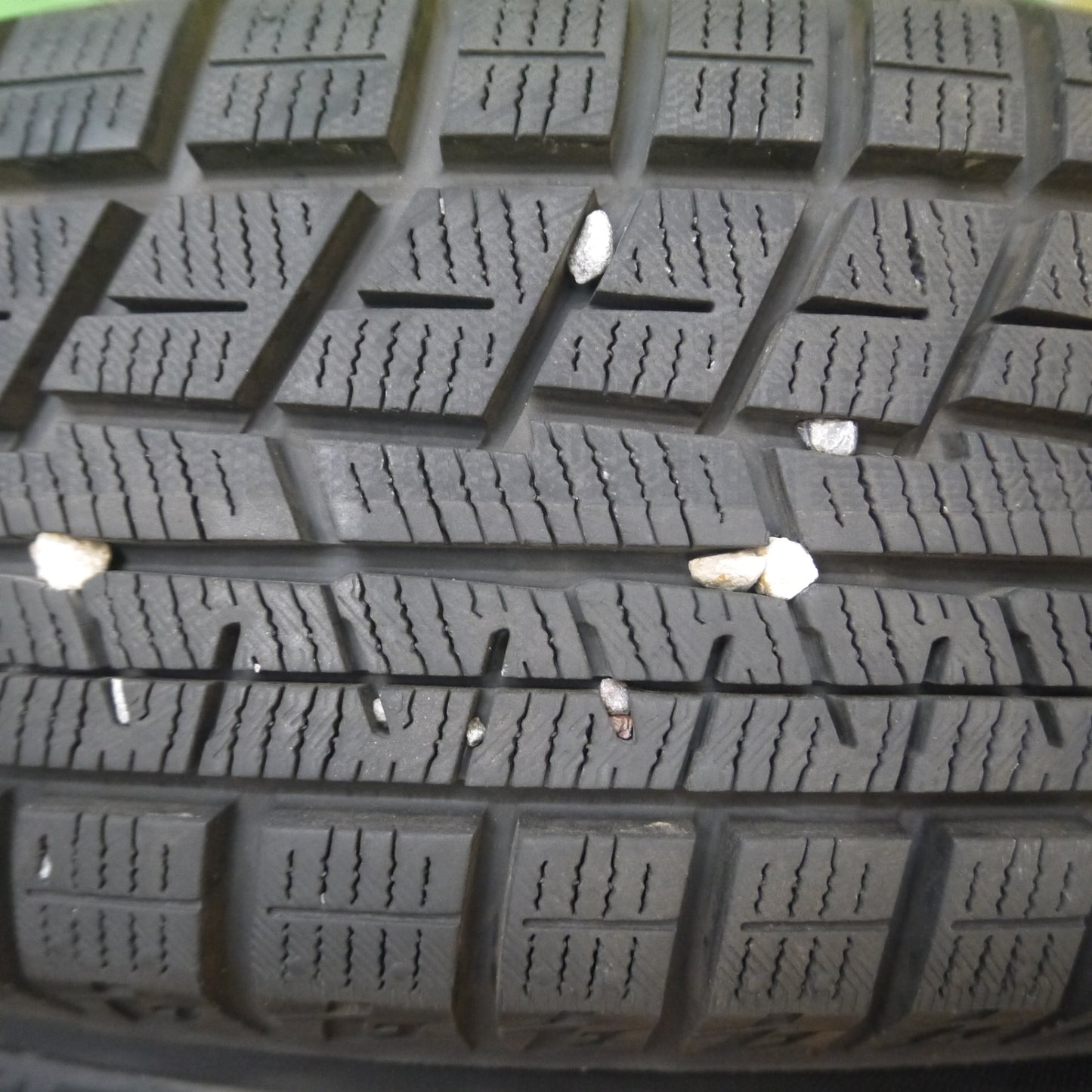 [送料無料] バリ溝！21年！キレイ！9.5分以上★スタッドレス 155/65R13 ヨコハマ アイスガード iG60 Fang ファング 13インチ PCD100/4H★4102301Hス