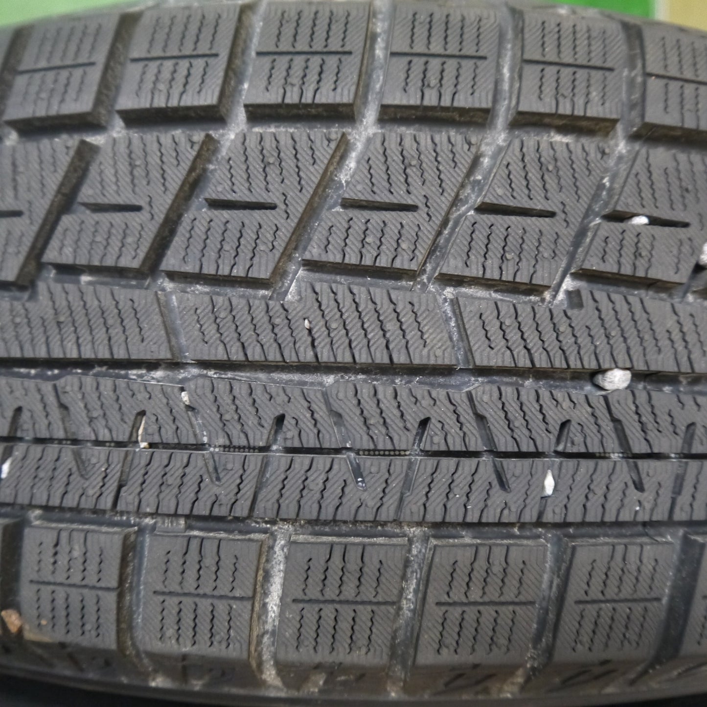 ほぼ未使用！24年！キレイ★プリウス 等 195/65R15 スタッドレス ヨコハマ アイスガード iG60 BALMINUM TR10 バルミナ 15インチ PCD100/5H★6012006Hス