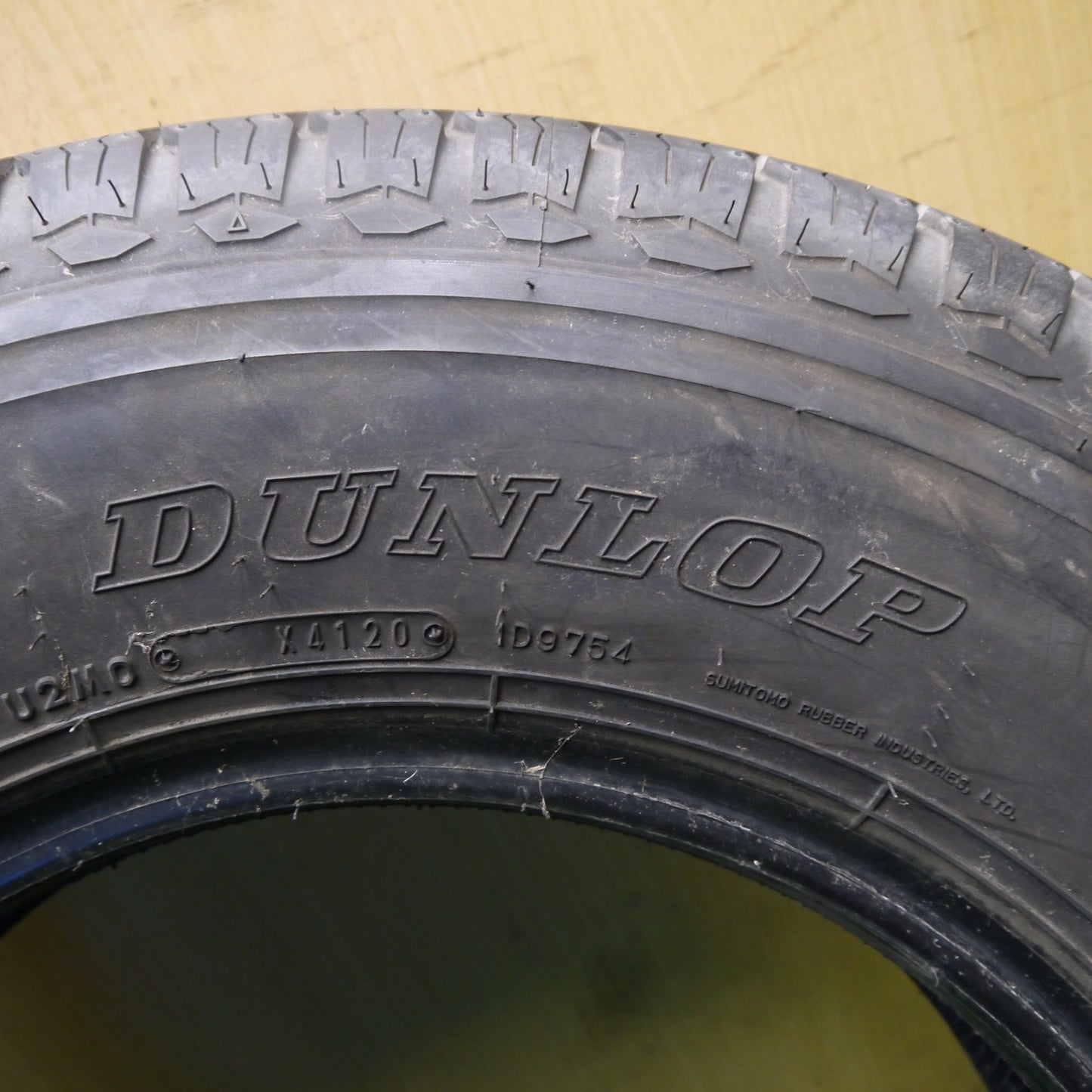 未使用！2本★トラック タイヤ 205/85R16 117/115L ダンロップ SPLT5 16インチ★5102405Hノタ