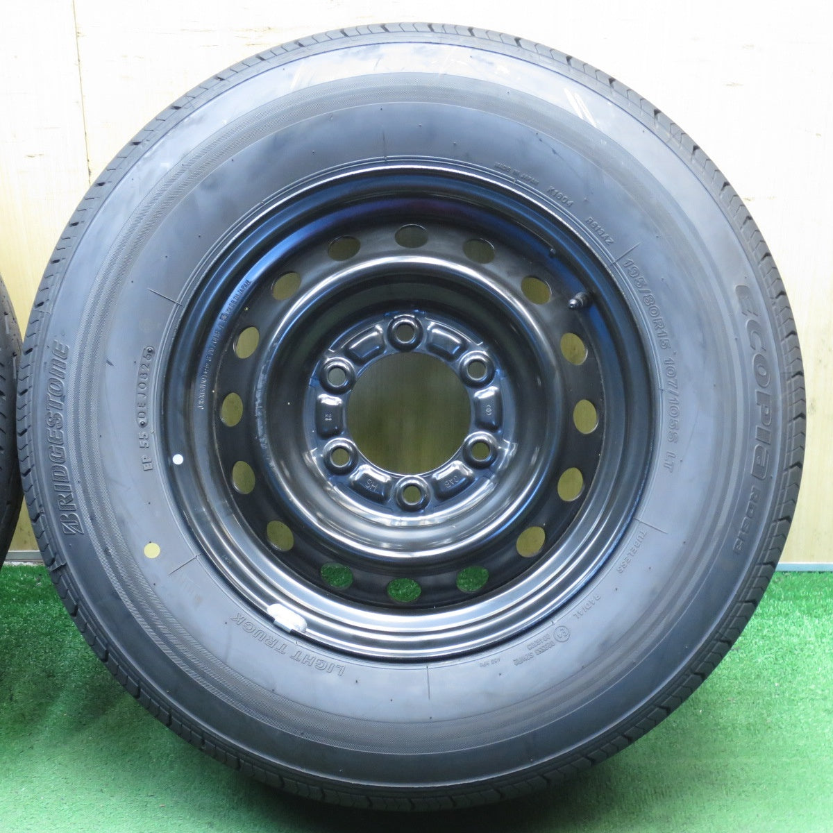新車外し！26年◎トヨタ ハイエース 純正 スチール 195/80R15 107/105S ブリヂストン エコピア RD613 15インチ PCD139.7/6H◎6091907NJノ