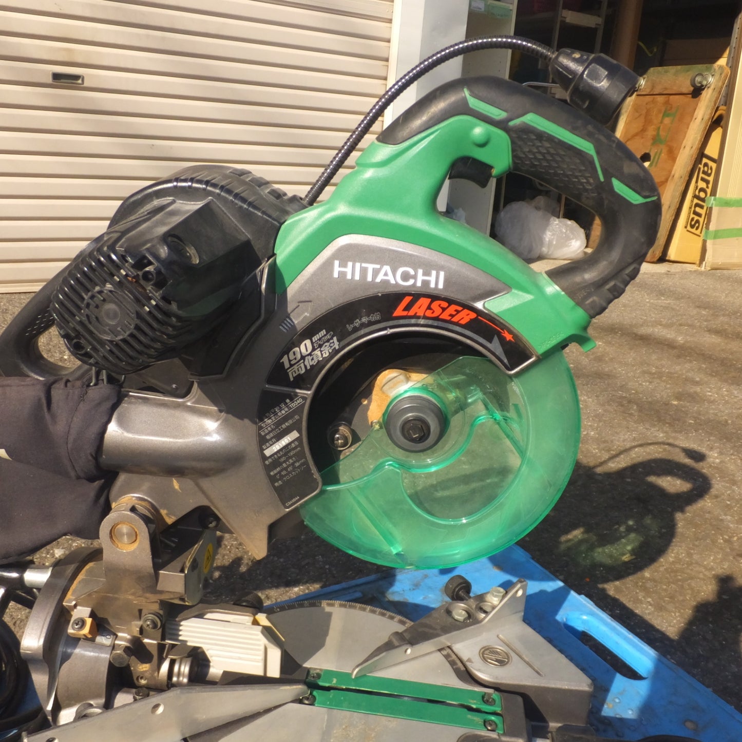 [送料無料] ★日立 HITACHI 190mm 卓上丸のこ C7FCH　100V 50/60Hz 1050W 11A　木工用 超硬丸のこ★