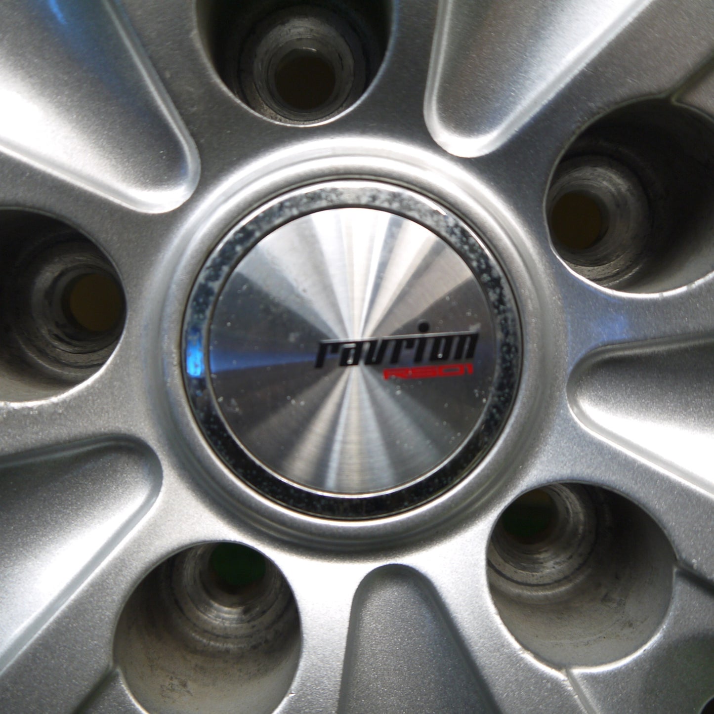 4本価格★スタッドレス 195/60R16 グッドイヤー アイスナビ7 ravrion RS01 ラブリオン 16インチ PCD114.3/5H★6031004Hス