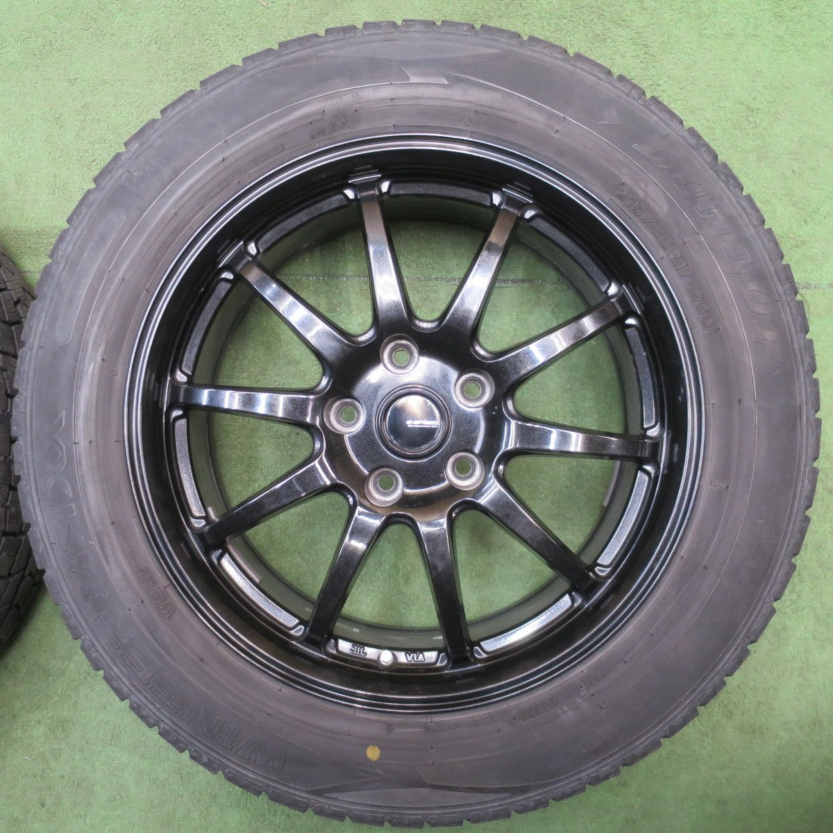 バリ溝！9.5分★スタッドレス 215/60R17 ダンロップ ウインターマックス WM02 G-SPEED Gスピード 17インチ PCD114.3/5H★6051807NJス