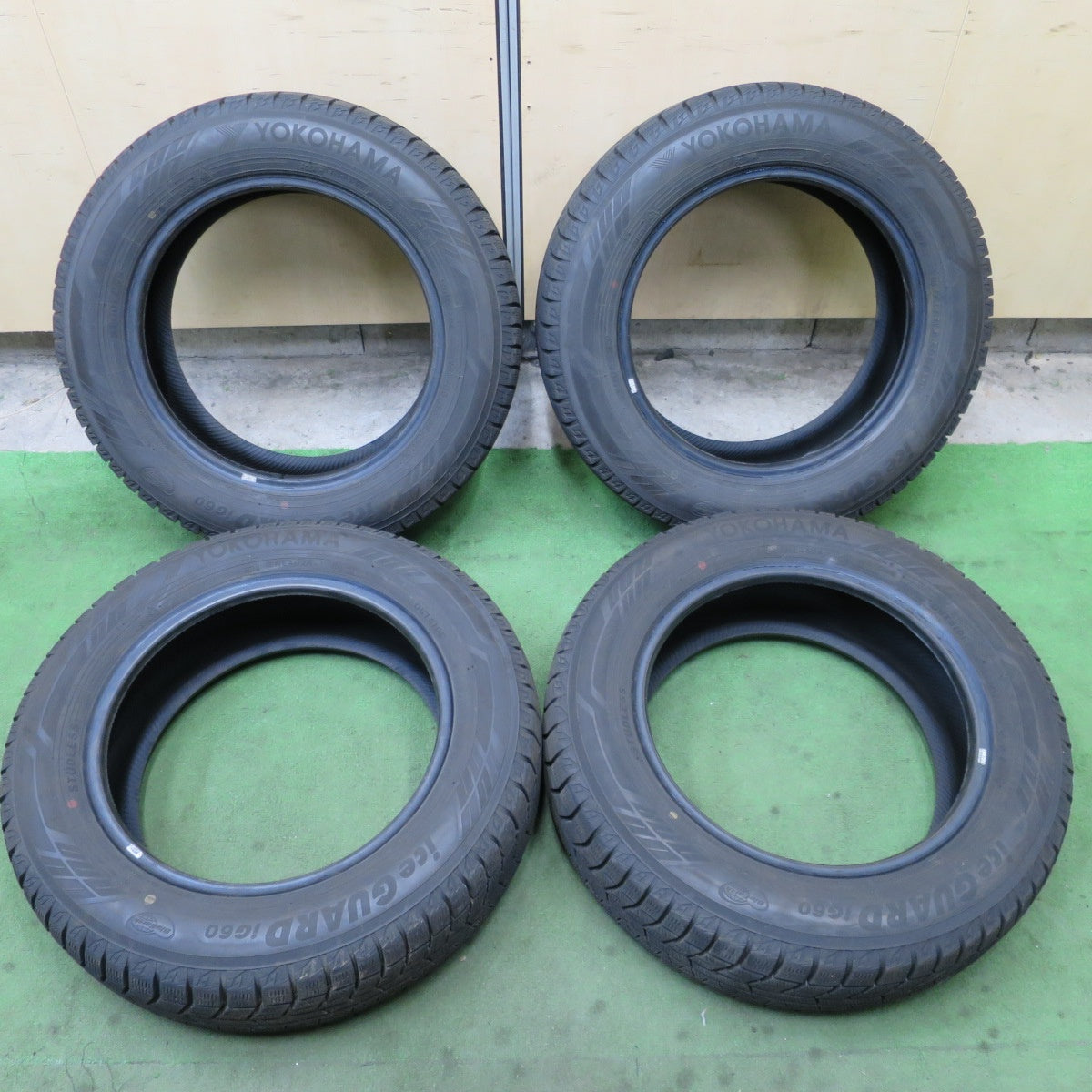 バリ溝！24年！8.5分★スタッドレス 185/65R15 ヨコハマ アイスガード iG60 タイヤ 15インチ ノート オーラ ティーダ デミオ マツダ2 フリード 等★6052001NGスタ