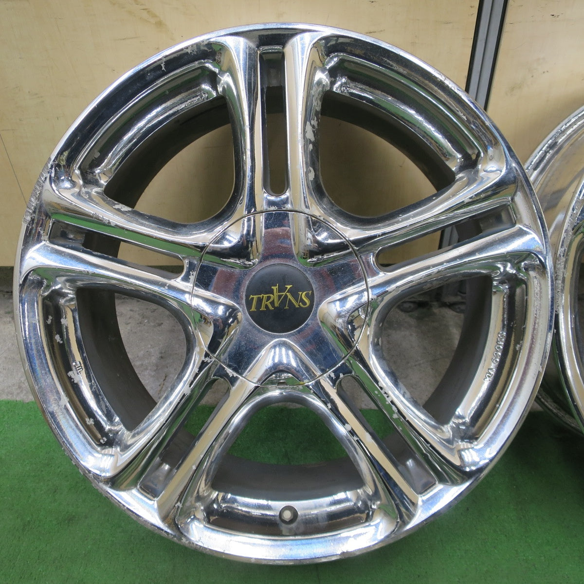 4本価格◎TRANS トランス 17インチ ホイール 17×7JJ PCD100 114.3/5H マルチ◎6090801NGホ