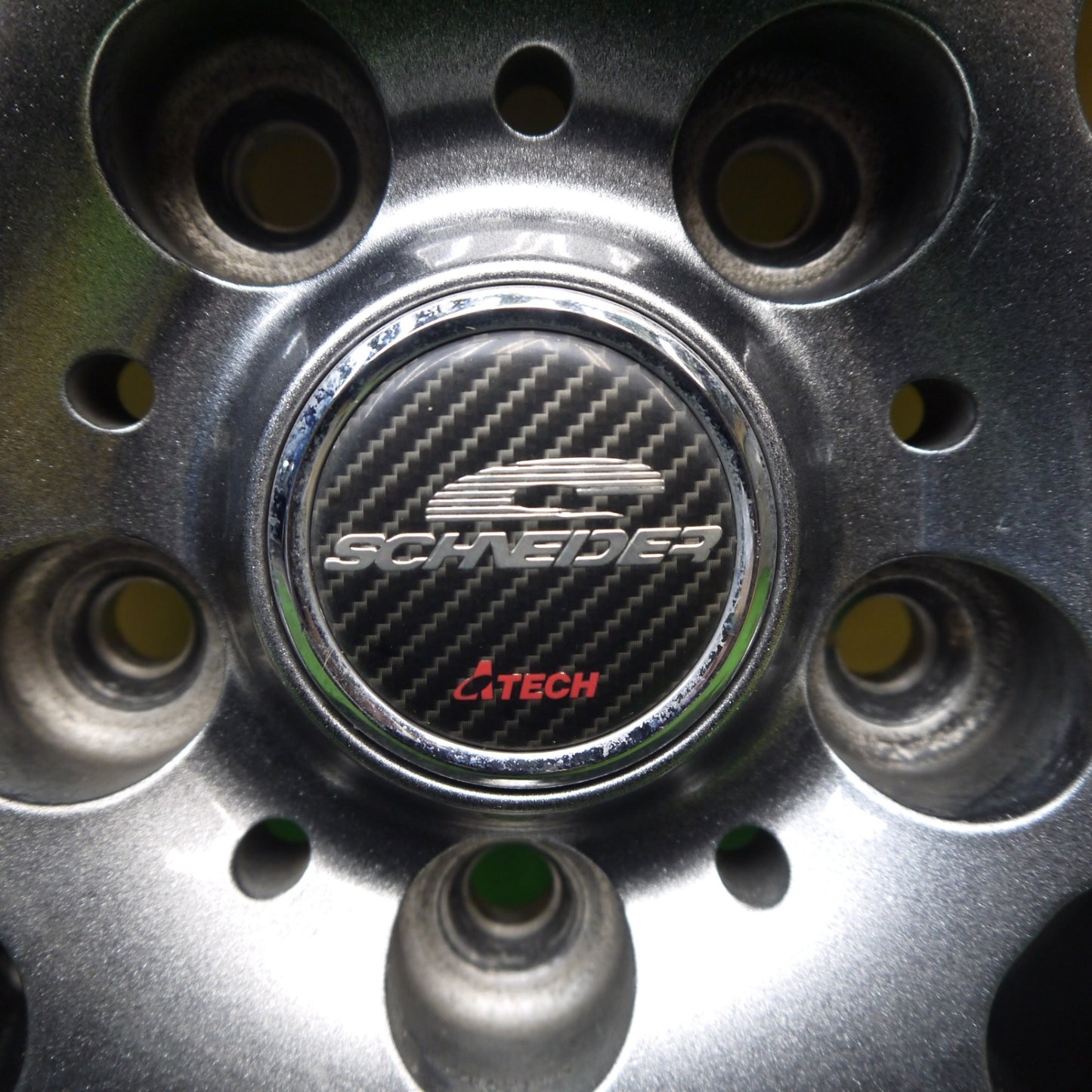 バリ溝！キレイ！8.5分★スタッドレス 185/65R15 ダンロップ ウインターマックス WM01 SCHNEIDER ATECH シュナイダー 15インチ PCD114.3/5H★5112604Hス