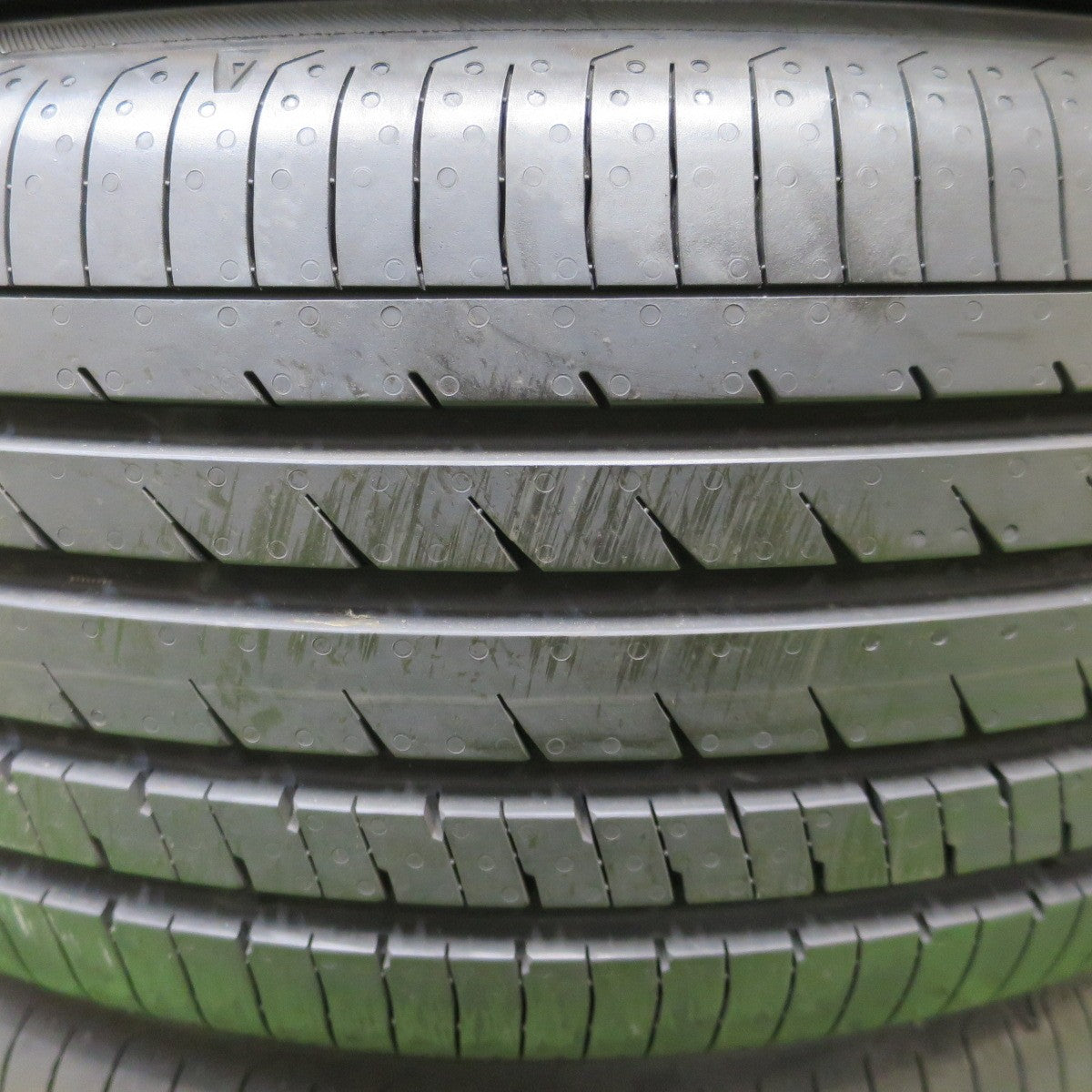 新車外し！25年★205/55R16 ヨコハマ アドバン dB V553 タイヤ 16インチ ボルボ 850 V70 等★6030302NGノタ