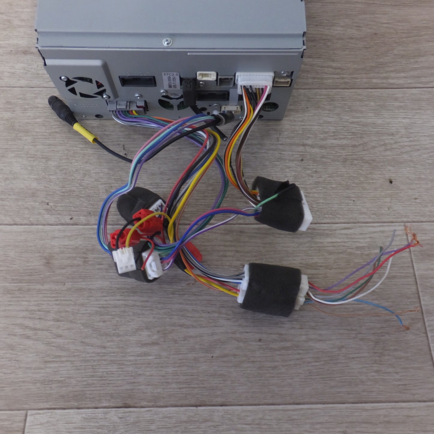 [送料無料] ★パナソニック製 ダイハツ 純正 SDナビゲーション NSZN-Y70DS 08545-K9128　タント タントカスタム 専用[11]★
