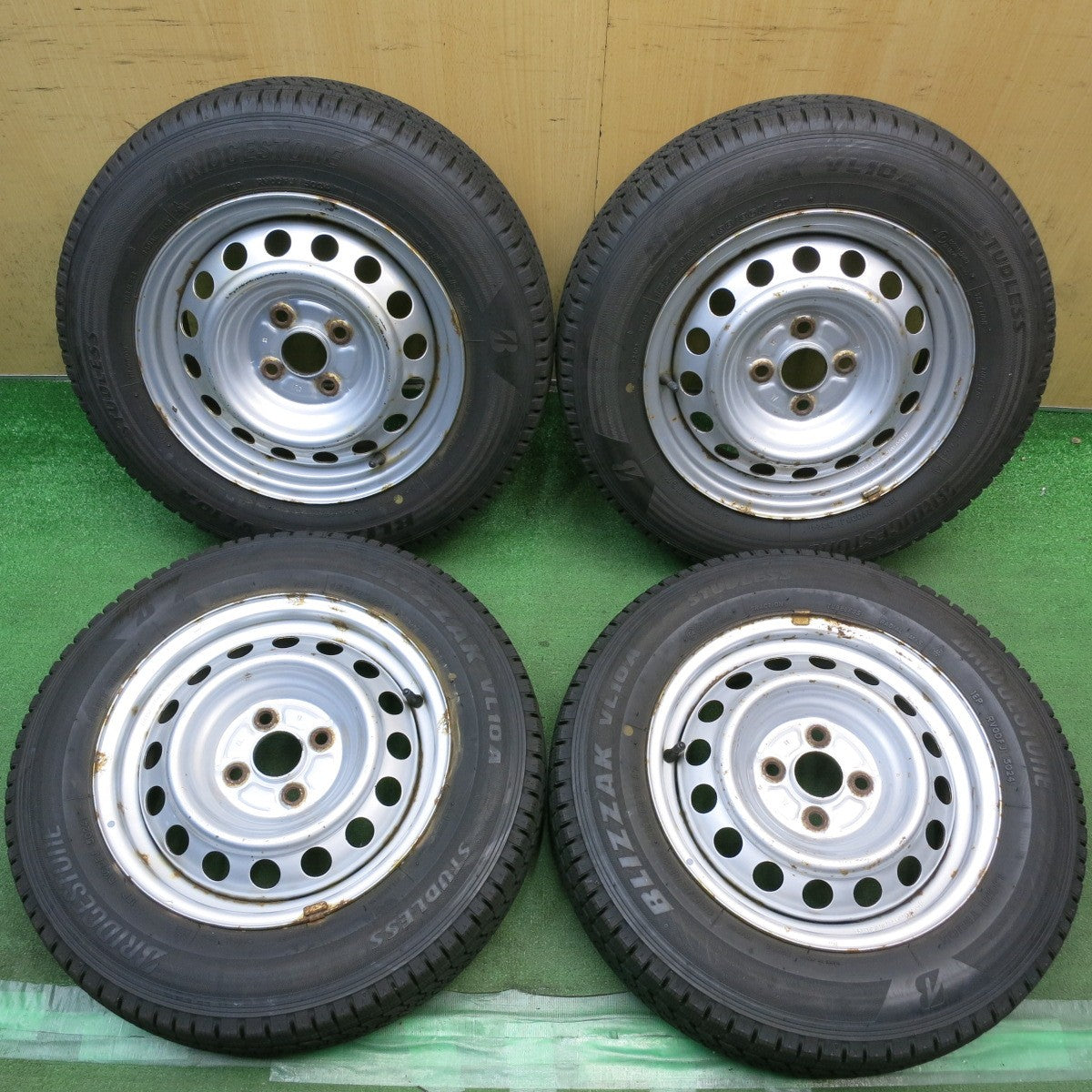 バリ溝！24年！9.5分◎スタッドレス 155/80R14 88/86N ブリヂストン ブリザック VL10A スチール ホイール 14インチ PCD100/4H◎6101005HAス