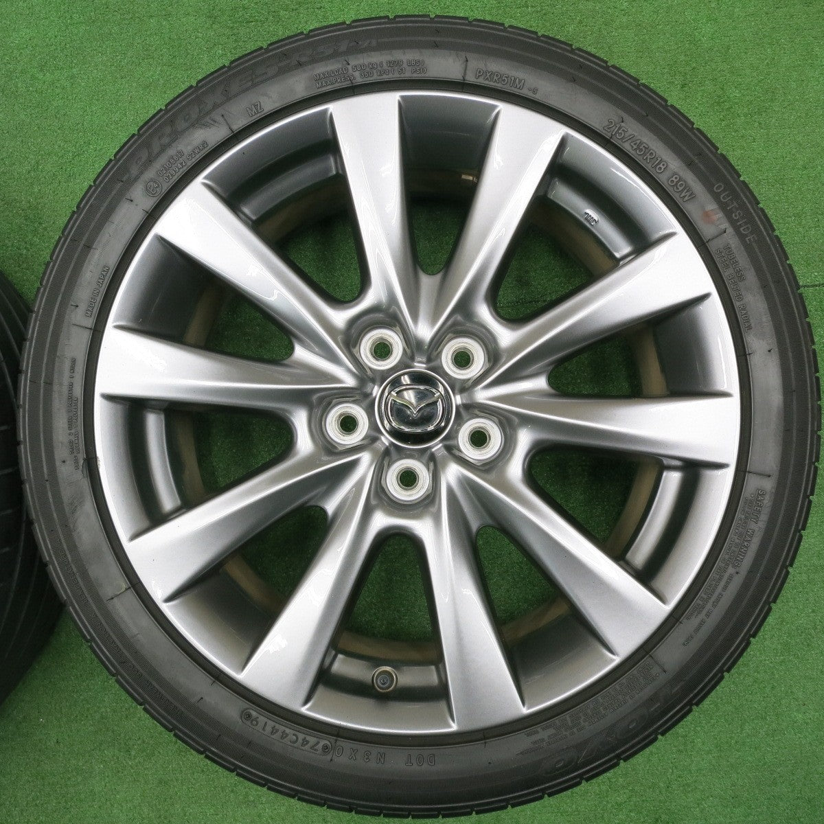 [送料無料] バリ溝！キレイ！9.5分★マツダ3 純正 215/45R18 トーヨー プロクセス R51A 18インチ PCD114.3/5H★4112210NJノ