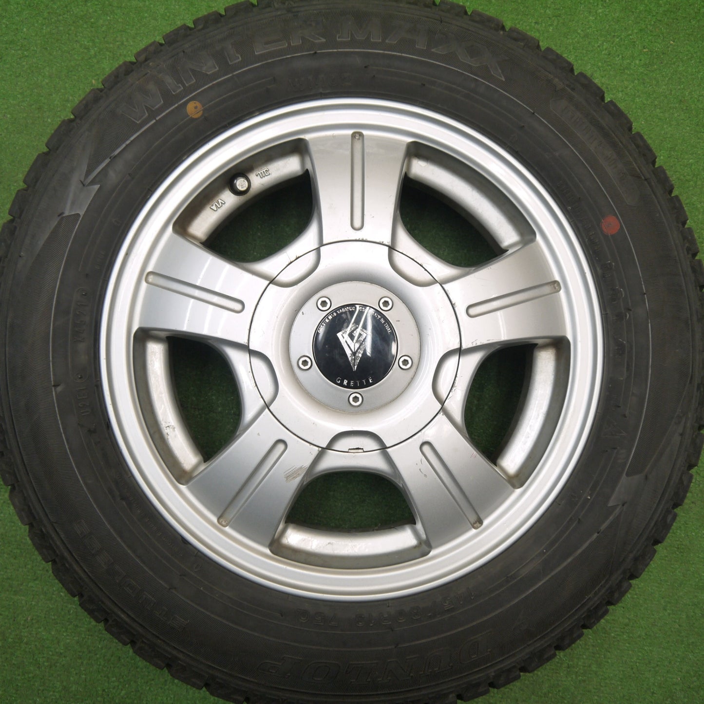 バリ溝！21年！8.5分★スタッドレス 145/80R13 ダンロップ ウインターマックス WM02 GRETTE 13インチ PCD 100 110 114.3/4H マルチ★5120207Hス