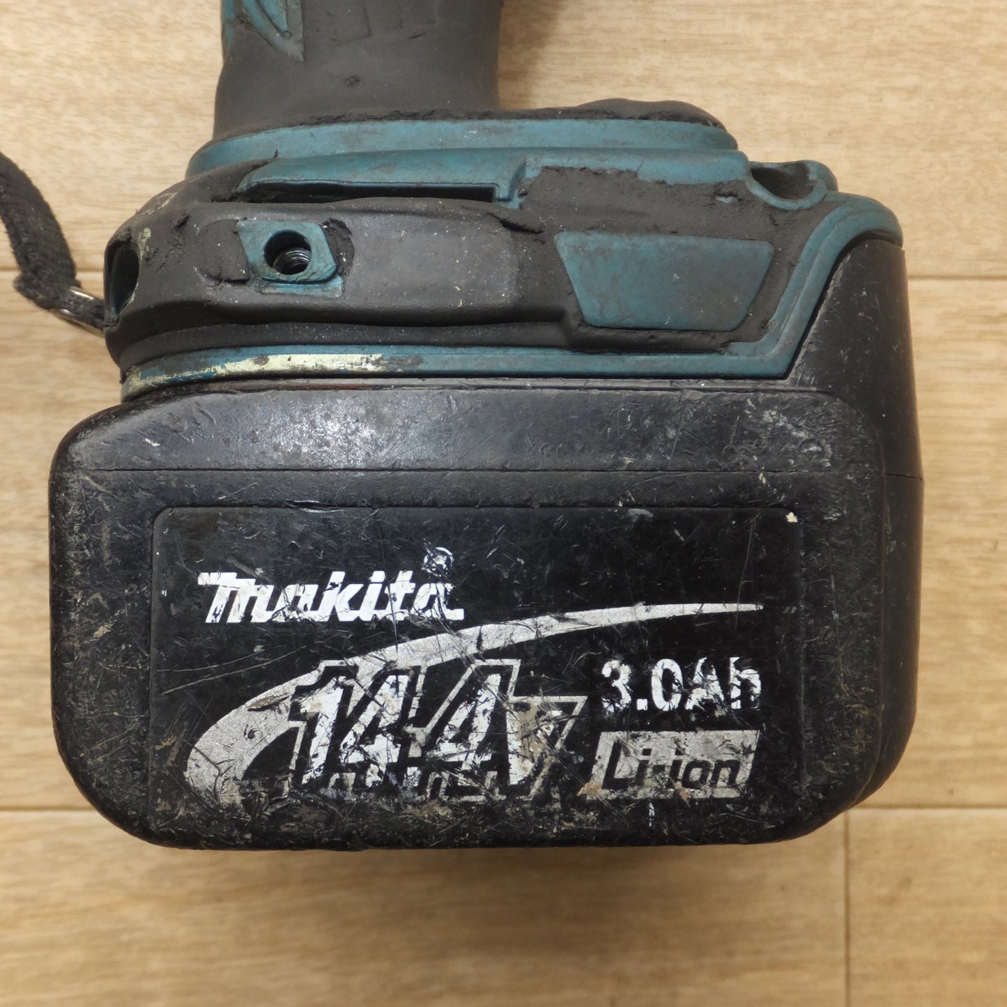 [送料無料] ジャンク★マキタ makita 充電式インパクトドライバ TD137DRTX(?) 14.4V★