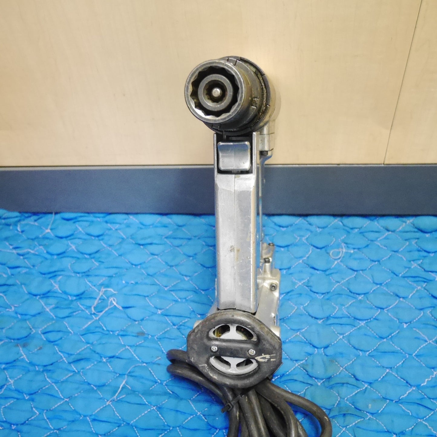 [送料無料] ☆芝浦 電動 シャー レンチ LSR-16HD1 電動 工具 コード式 AC100V用 シバウラ 締め付け☆