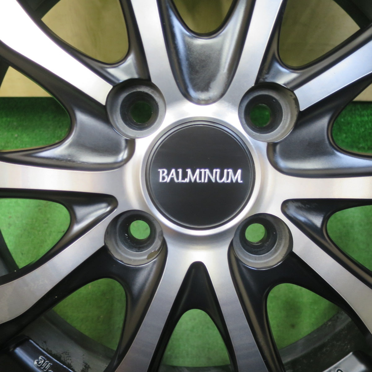 バリ溝！23年！キレイ！9分★スタッドレス 165/55R15 ブリヂストン アイスパートナー2 BALMINUM バルミナ 15インチ 軽サイズ N-BOX デイズ 等 PCD100/4H★5061903TTス